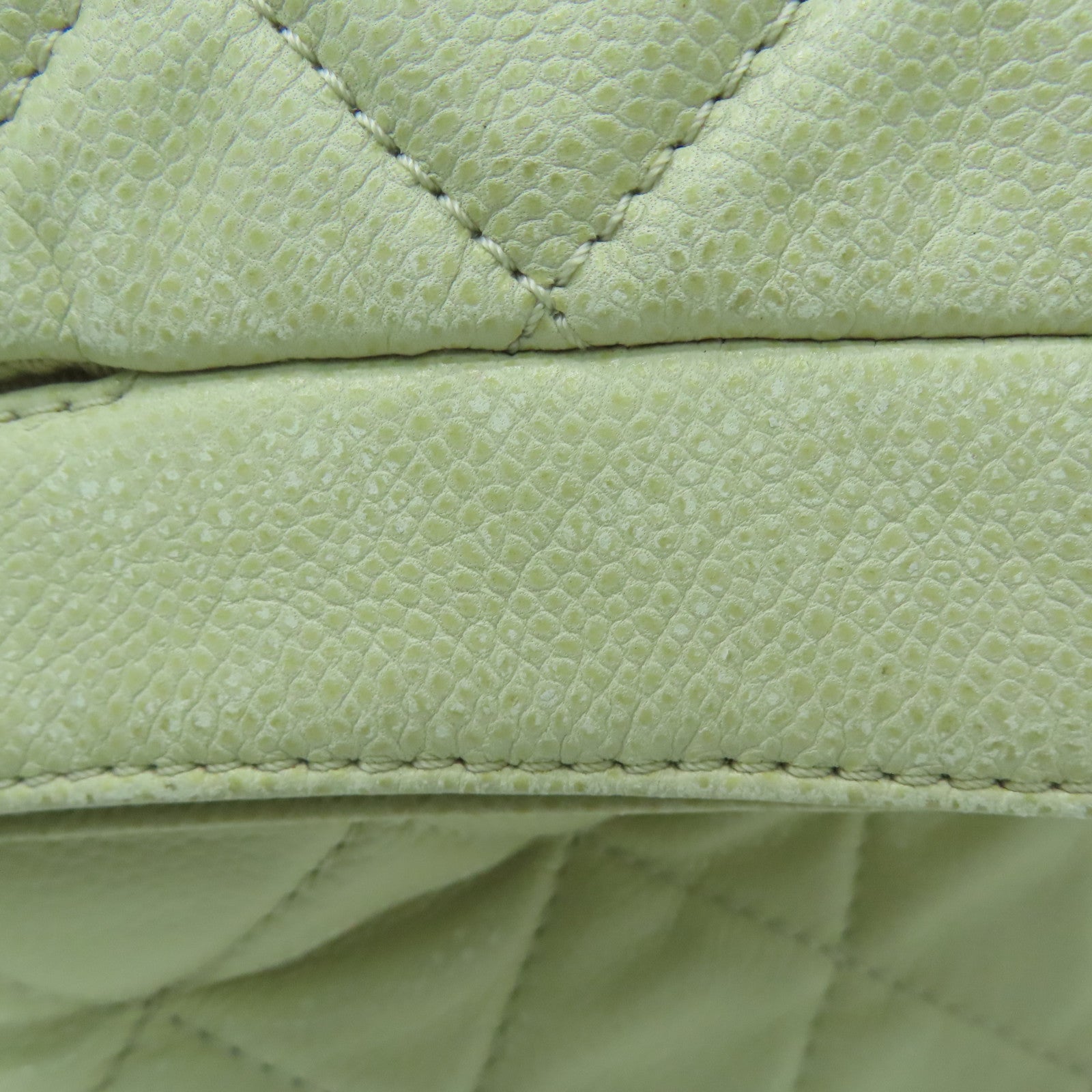 CHANEL 【激减优惠】菱格牛皮皮革Shoulder Bag银扣肩背袋米色