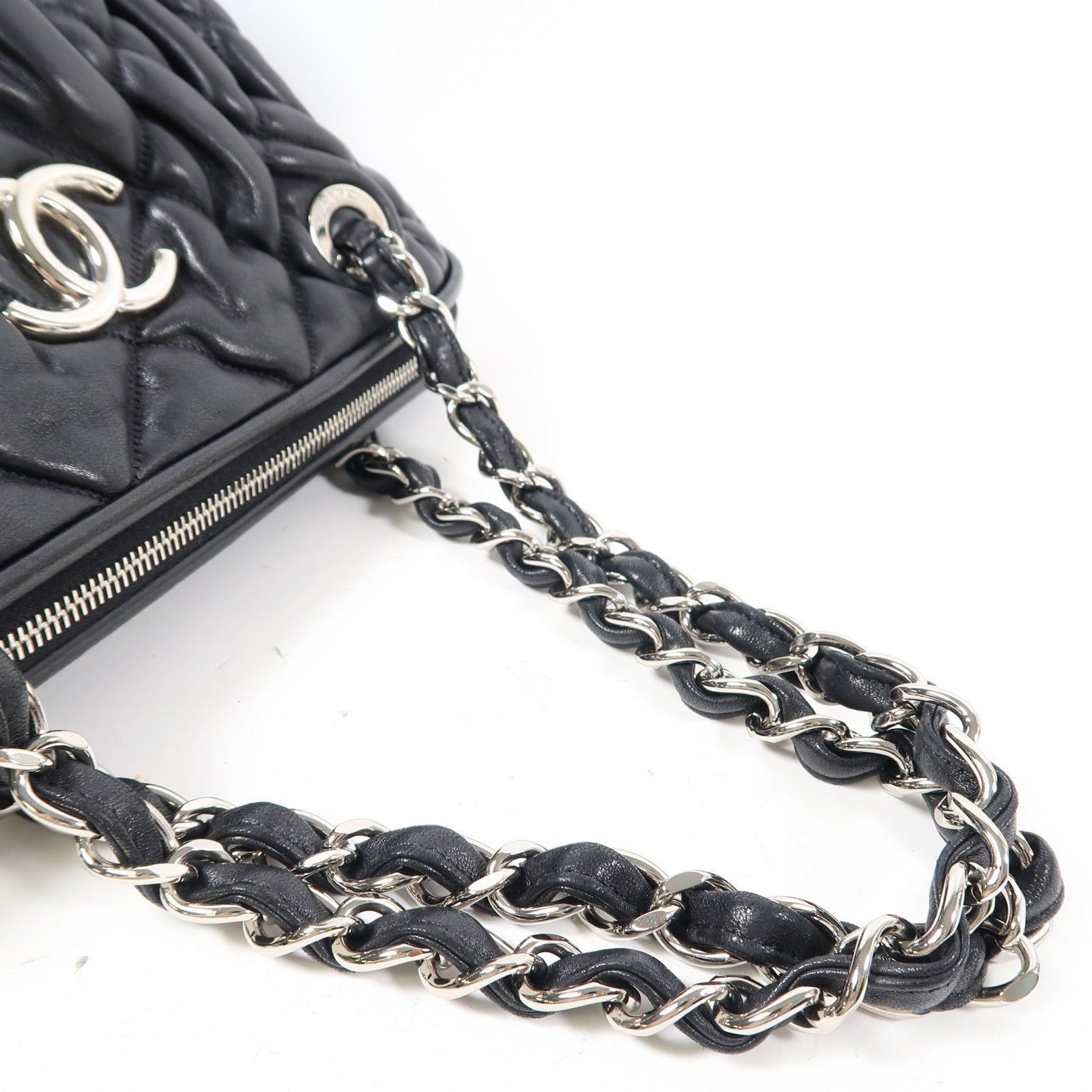 CHANEL 牛皮皮革Chain Shoulder銀扣鏈帶肩背袋黑色