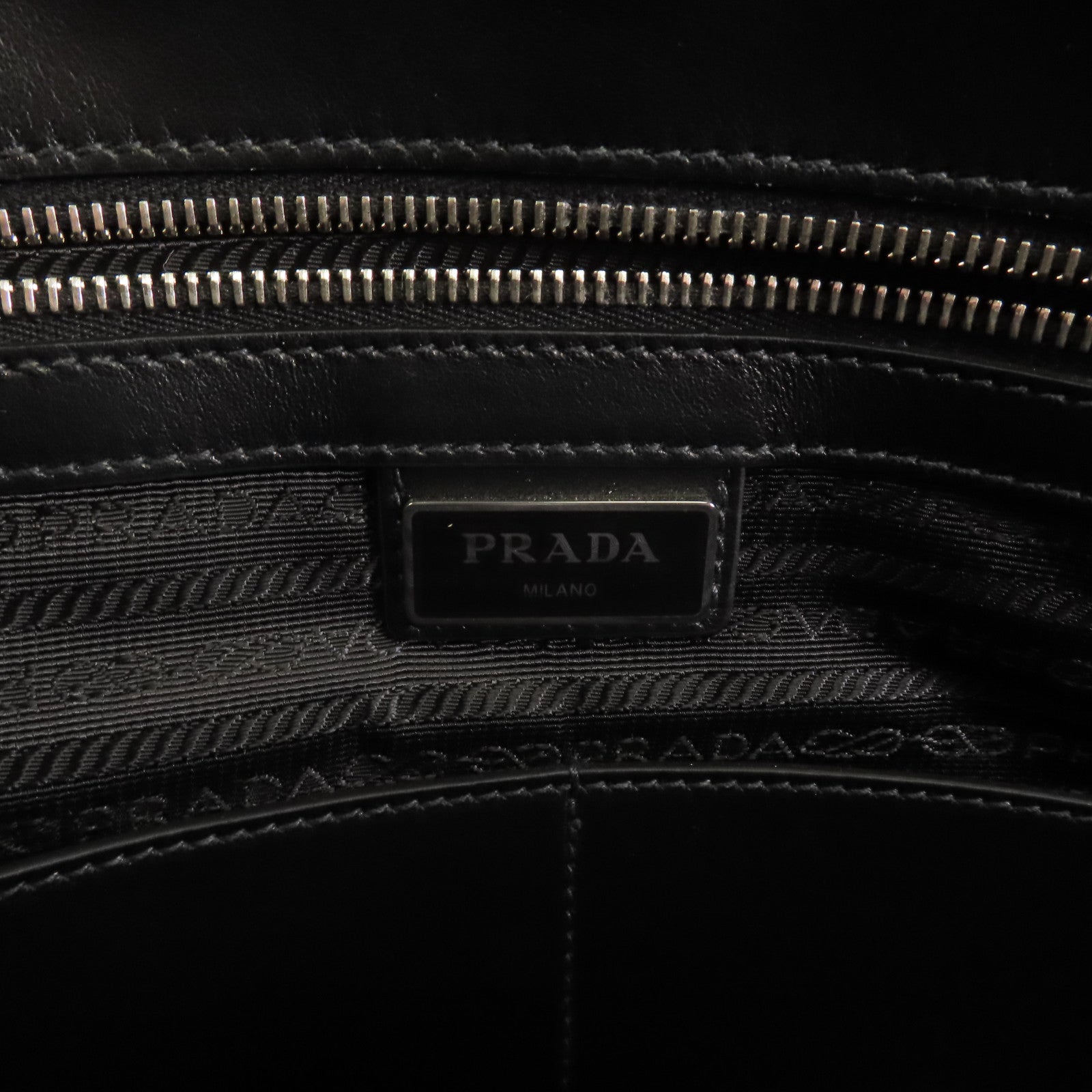 PRADA 塗層帆布Business Bag銀扣手挽肩背兩用袋