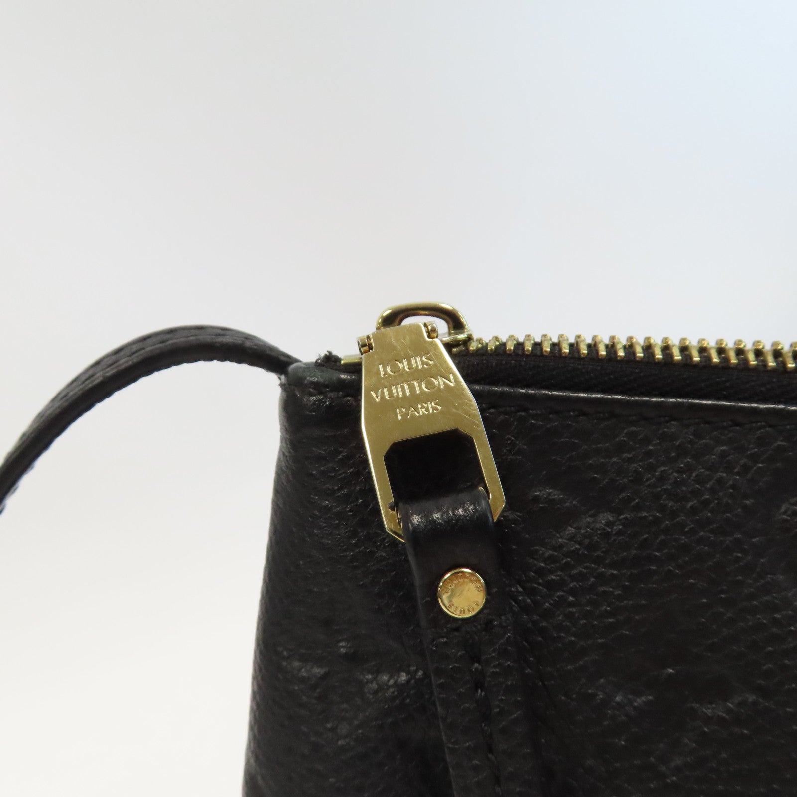 LOUIS VUITTON Monogram Empreinte Twice金扣肩背袋黑色