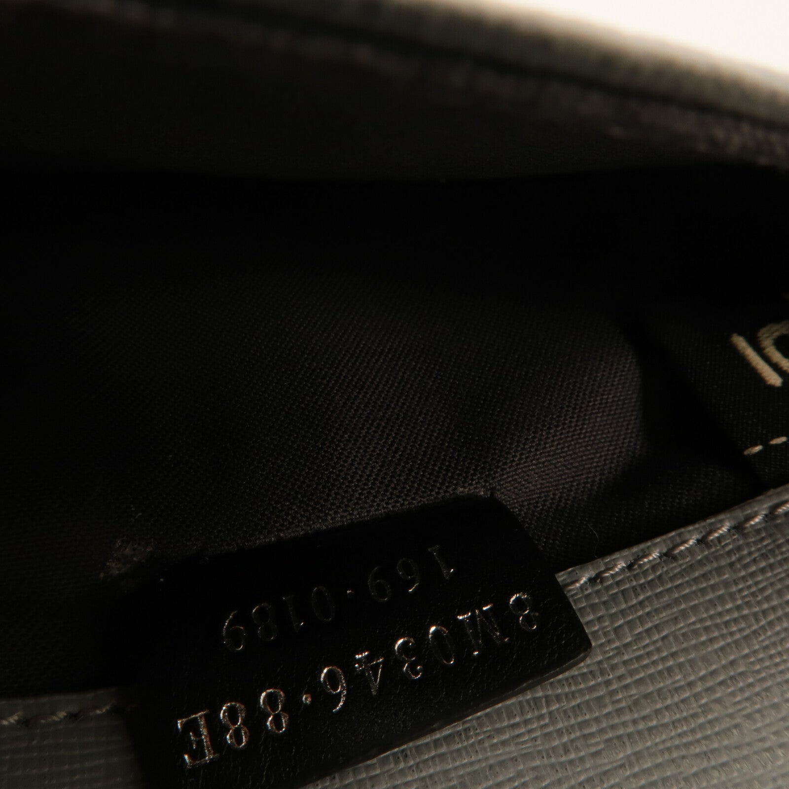 FENDI 牛皮皮革Monster Wallet On Chan鏈帶肩背袋