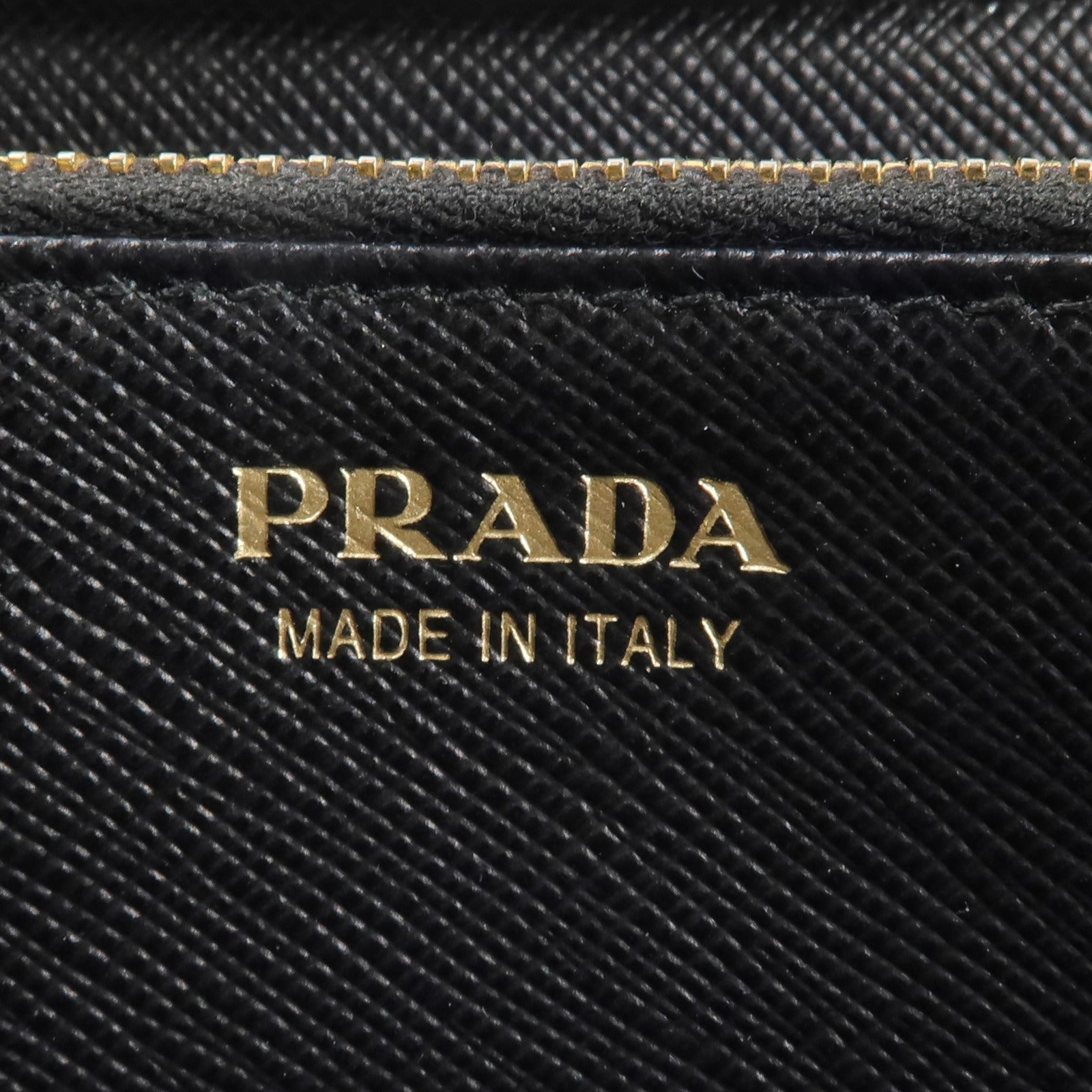 PRADA Saffiano皮革Long Wallet長錢包