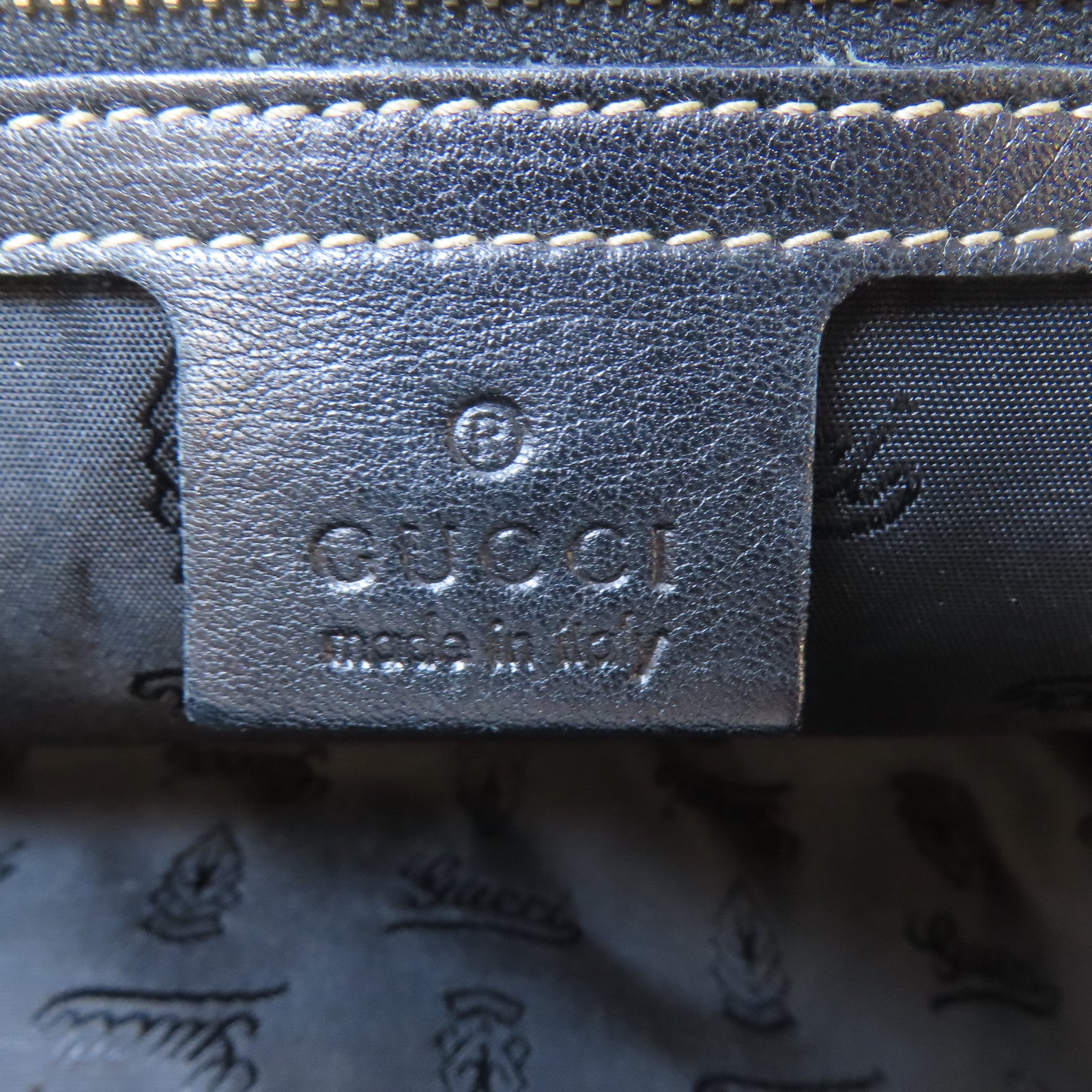 GUCCI PVC Shoulder Bag金扣肩背袋黑色