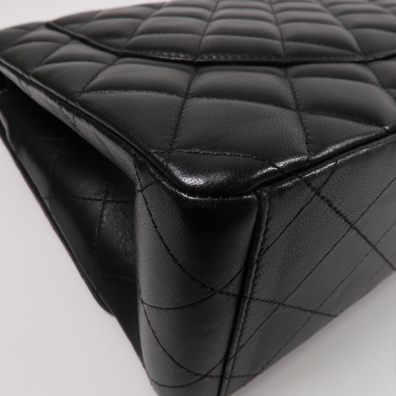 CHANEL 羊皮皮革Maxi Classic鏈帶肩背袋