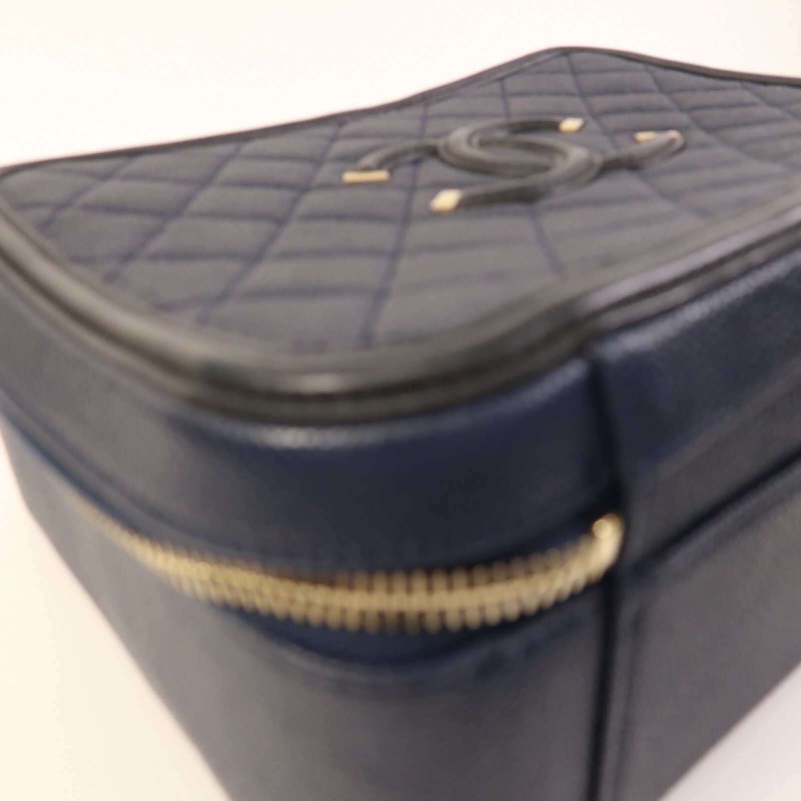 CHANEL 牛皮皮革Filigree Vanity Case金扣手挽肩背兩用袋