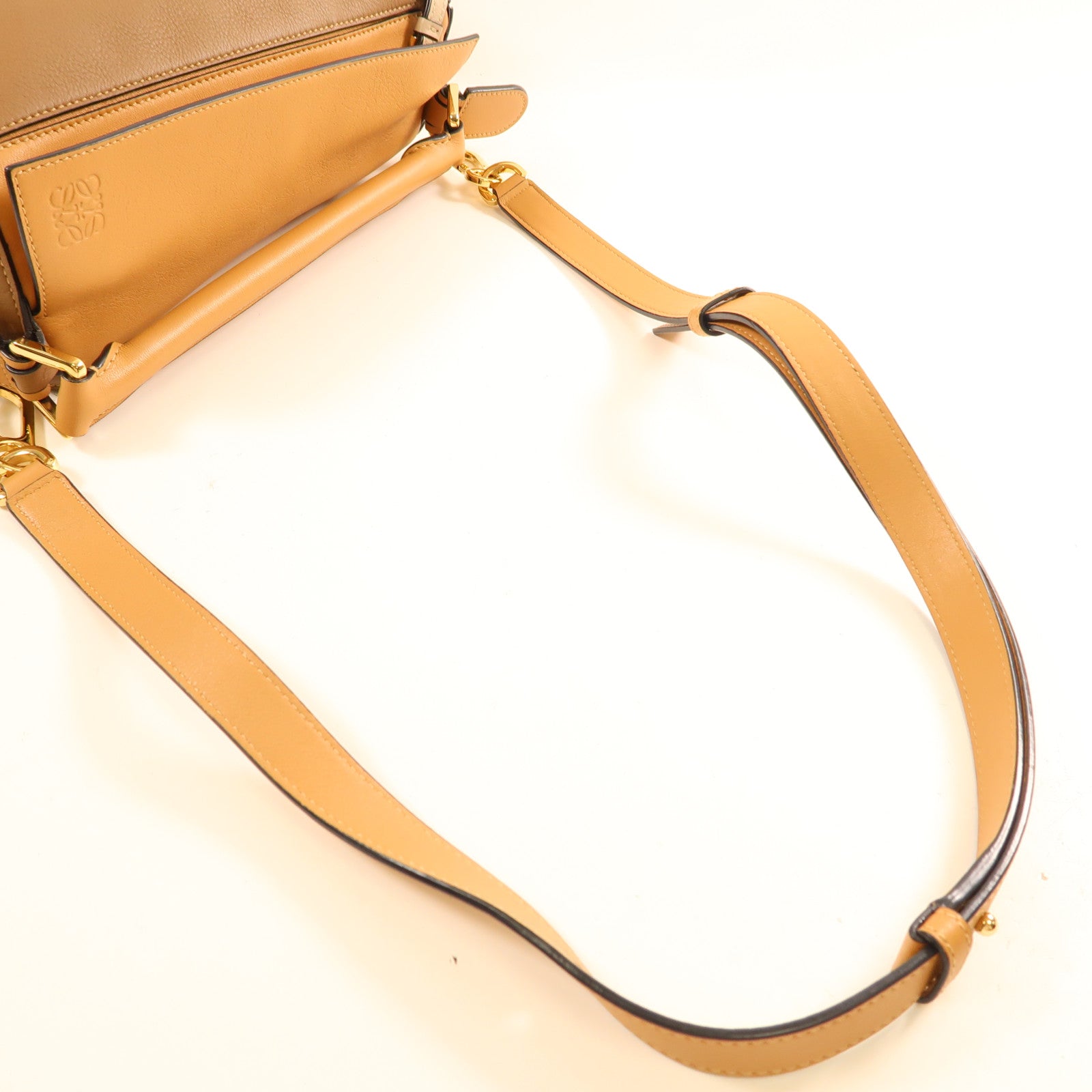 LOEWE 牛皮皮革Puzzle Bag金扣手挽肩背兩用袋