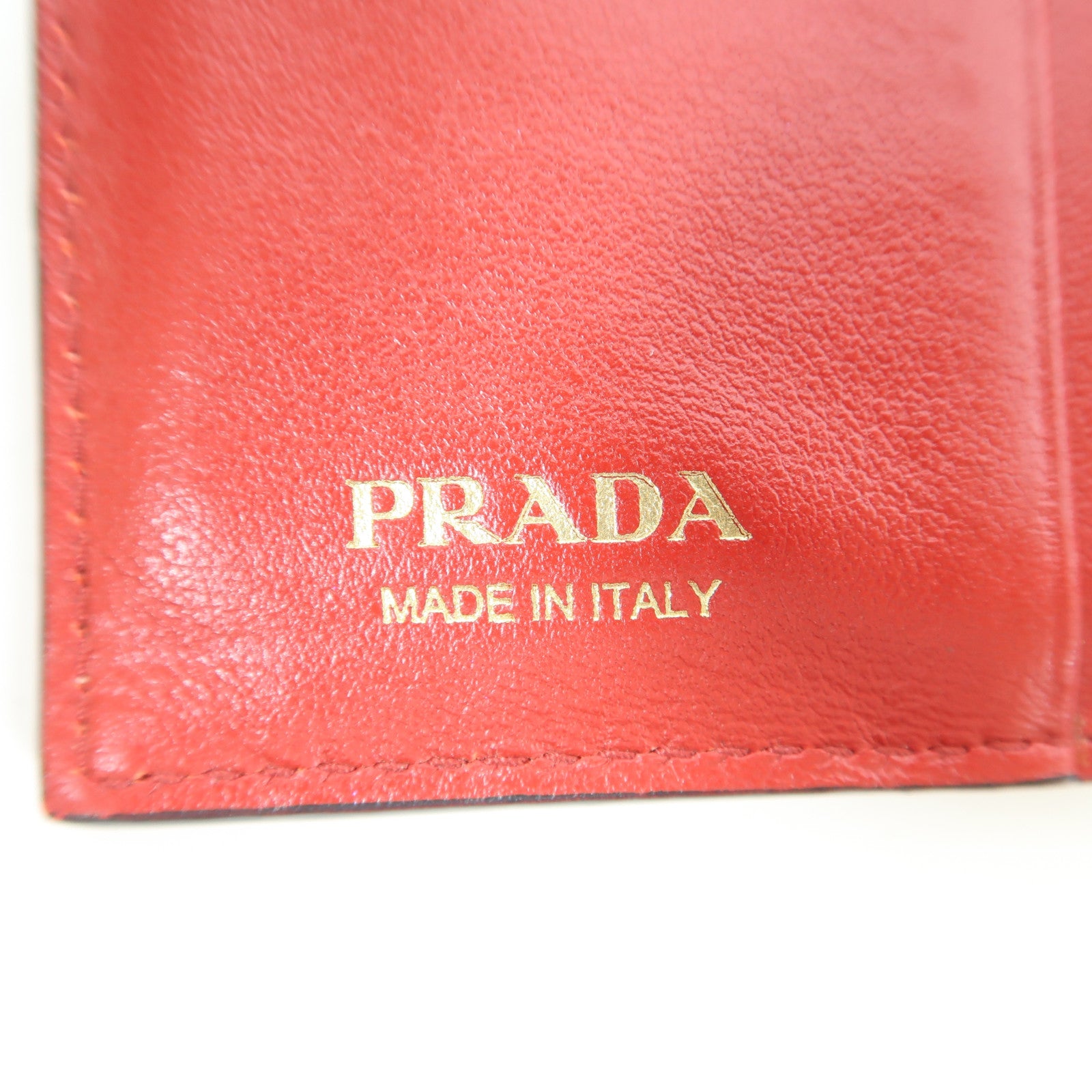 PRADA 【激減優惠】山羊皮皮革Wallet金扣錢包黑色/紅色