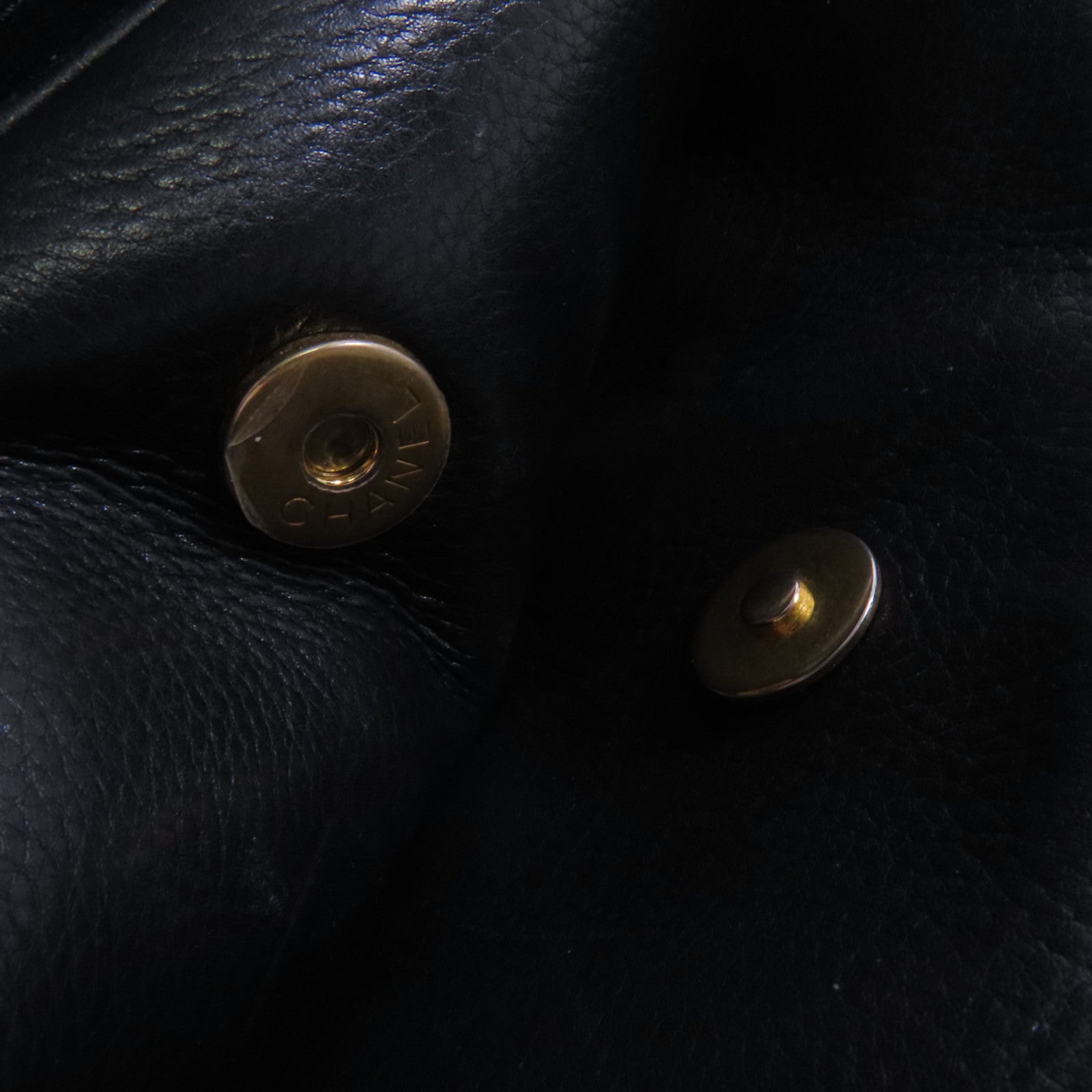 CHANEL 牛皮皮革Chain Shoulder金扣手挽肩背兩用袋