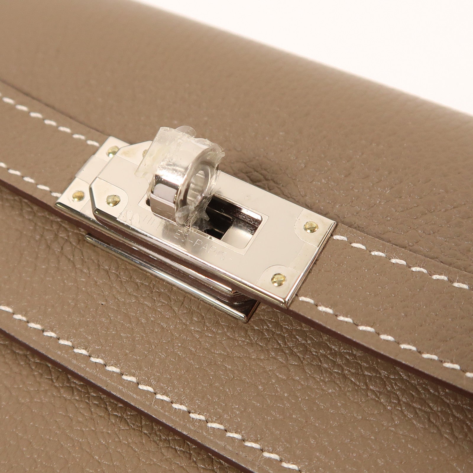 HERMES Evercolor皮革Kelly To Go銀扣肩背袋18 Etoupe
