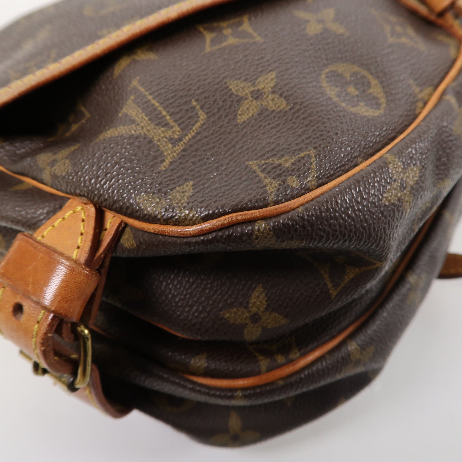 LOUIS VUITTON Monogram Saumur MM金扣肩背袋啡色
