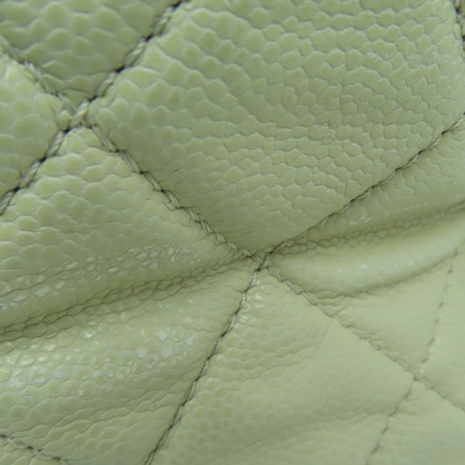 CHANEL 【激减优惠】菱格牛皮皮革Shoulder Bag银扣肩背袋米色