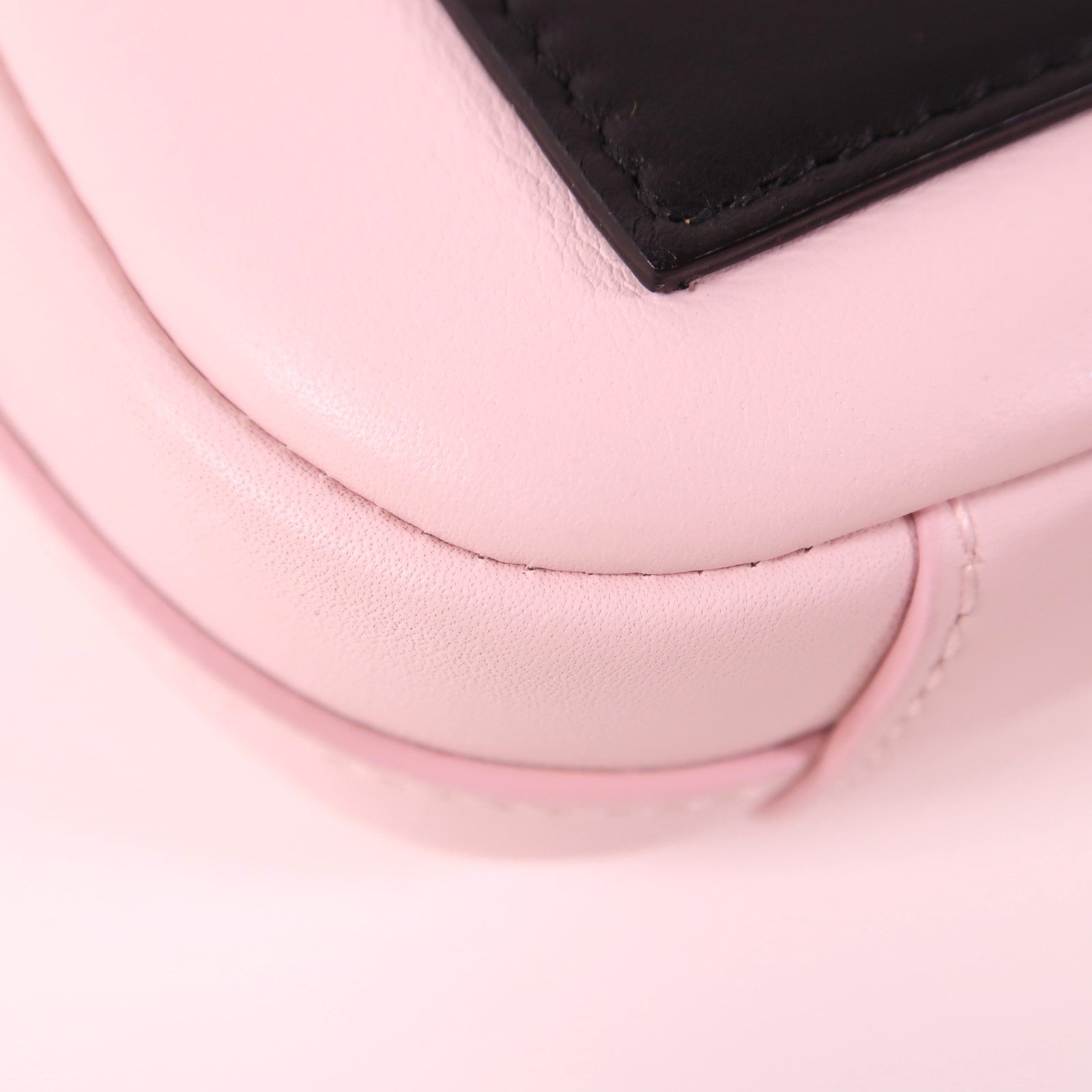 Dior 牛皮皮革WOC銀扣鏈帶肩背袋