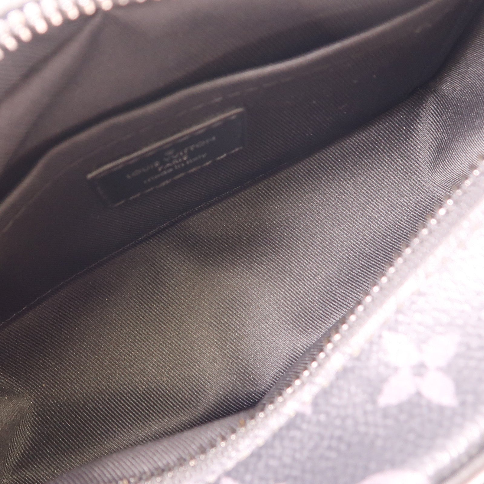 LOUIS VUITTON Monogram Eclipse Mini Soft Trunk肩背袋