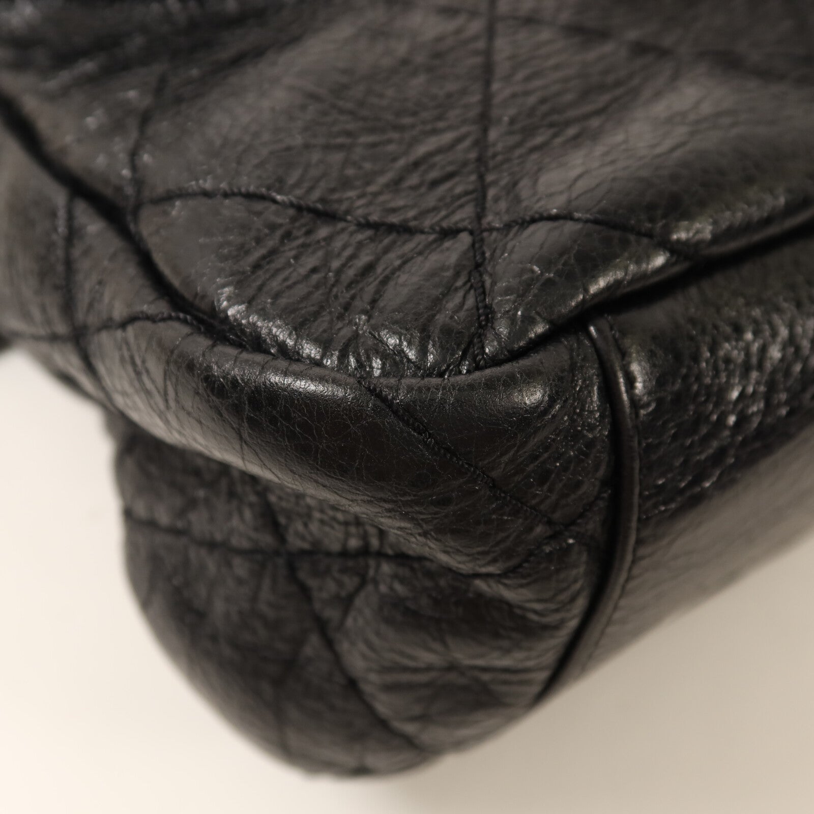 CHANEL 牛皮皮革Shoulder Bag銀扣肩背袋