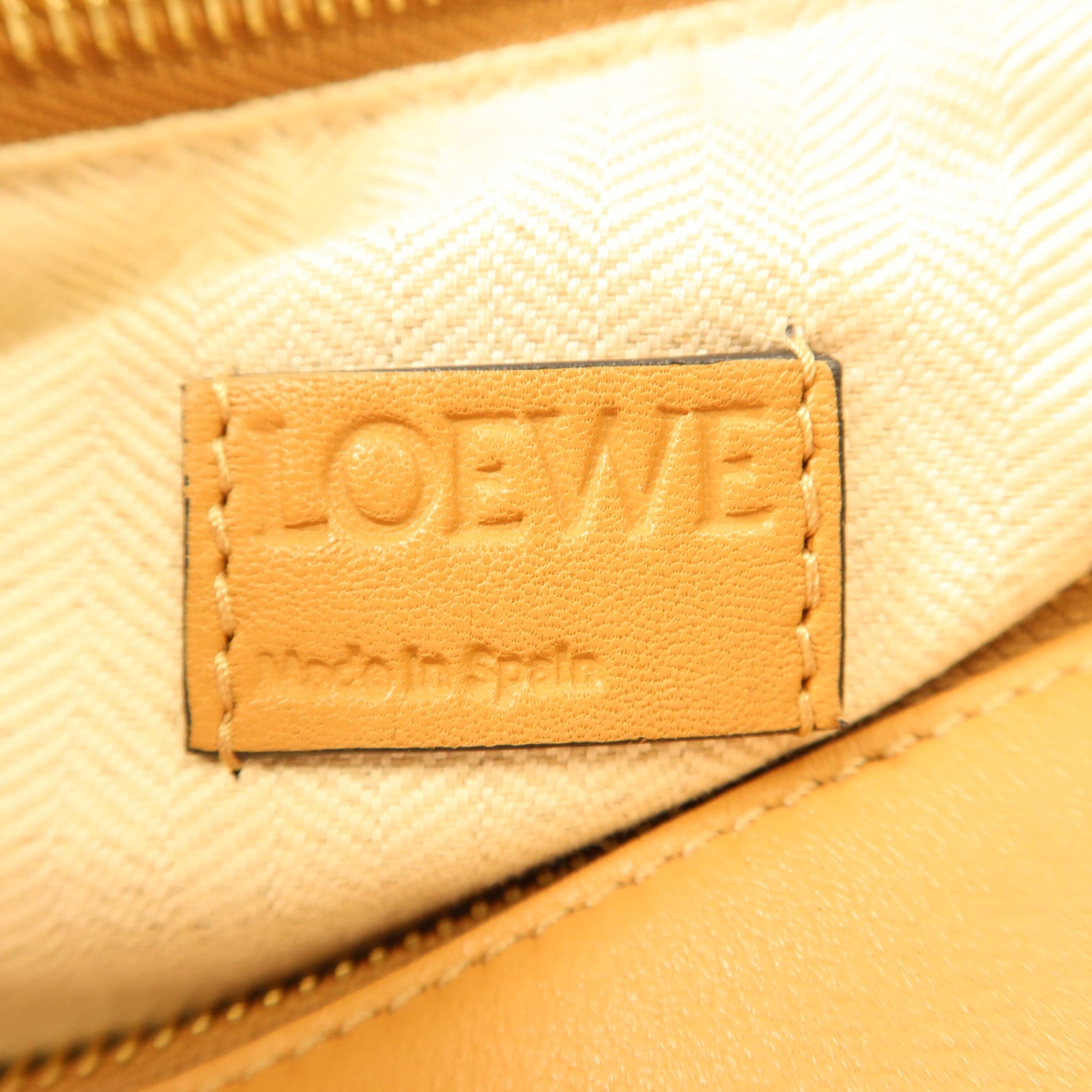 LOEWE 牛皮皮革Puzzle Bag金扣手挽肩背兩用袋