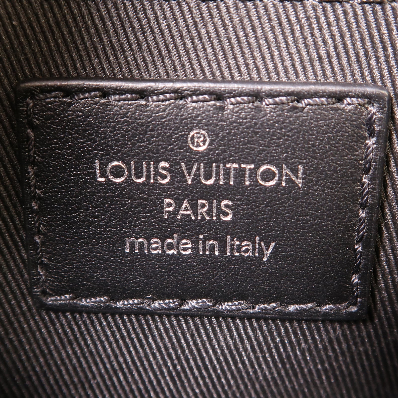 LOUIS VUITTON Monogram Eclipse Mini Soft Trunk肩背袋