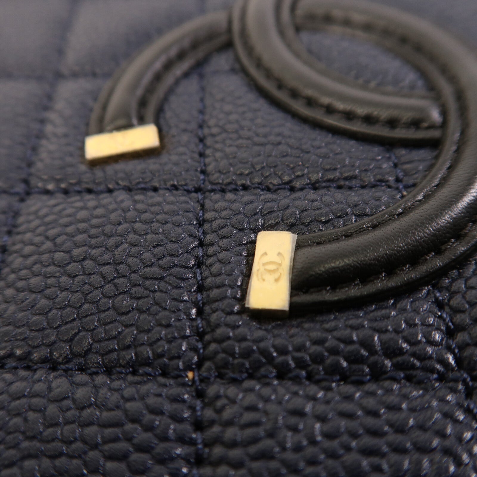 CHANEL 牛皮皮革Filigree Vanity Case金扣手挽肩背兩用袋