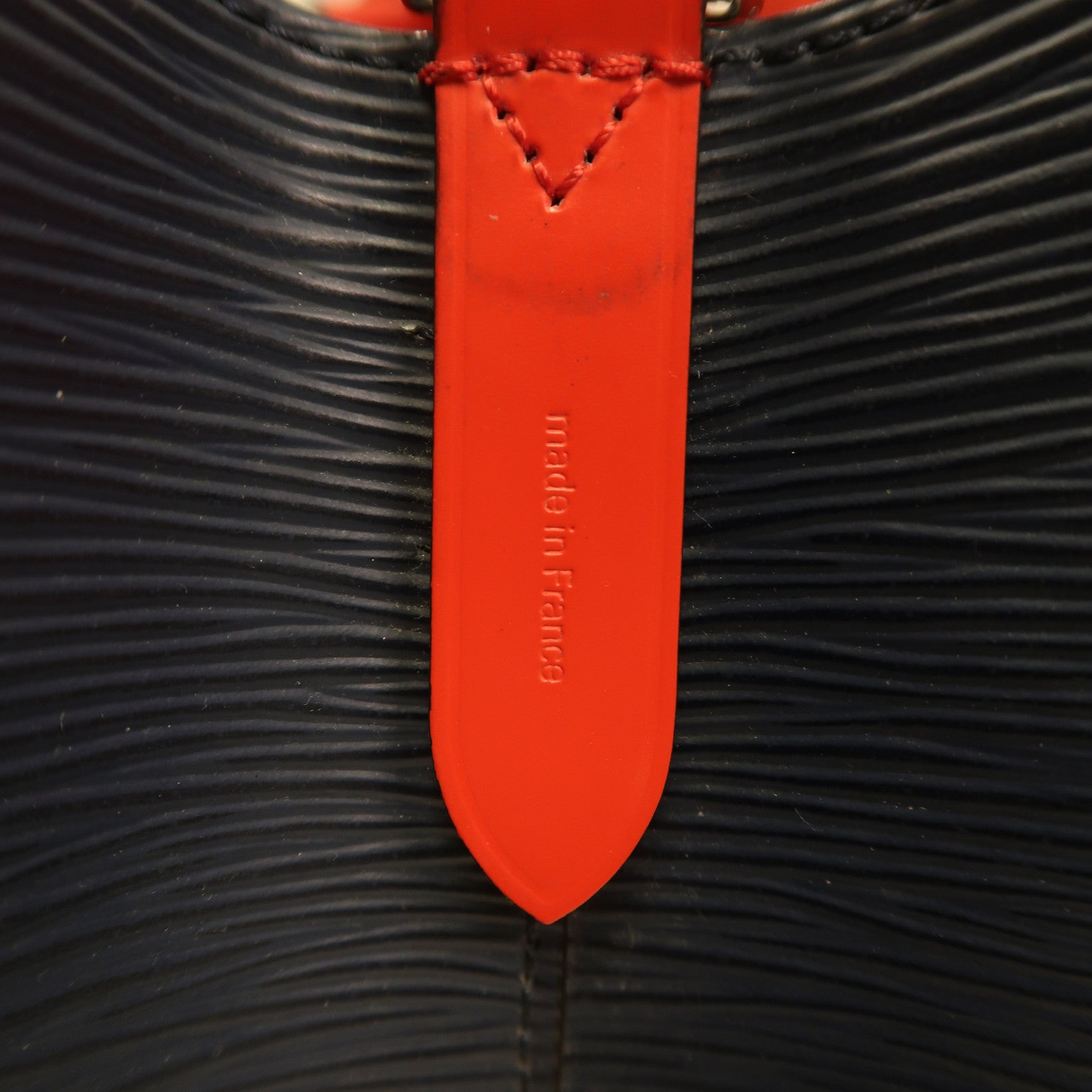 LOUIS VUITTON Epi Neo Noe MM銀扣手挽肩背兩用袋深藍色/紅色