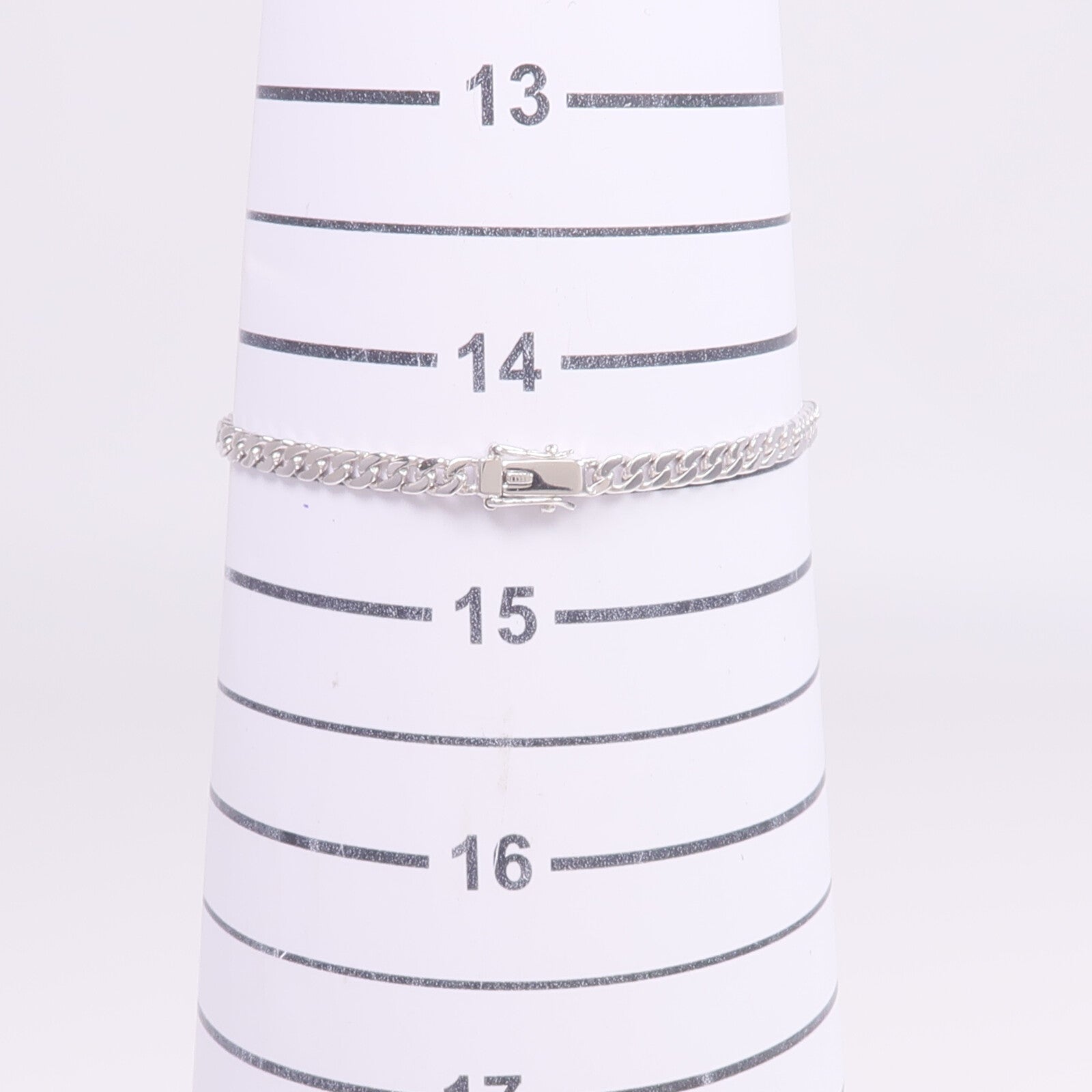 JEWELRY 【激減優惠】18K白金Sapphire Diamond Bracelet藍寶石/鑽石手鏈