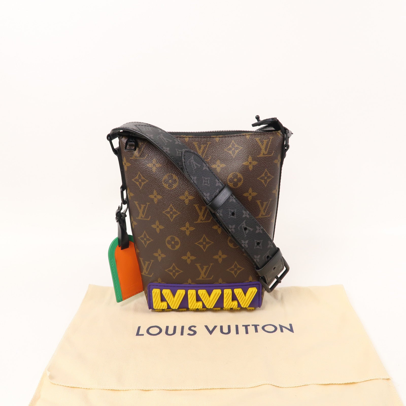 LOUIS VUITTON 【激減優惠】Monogram Cruiser肩背袋啡色
