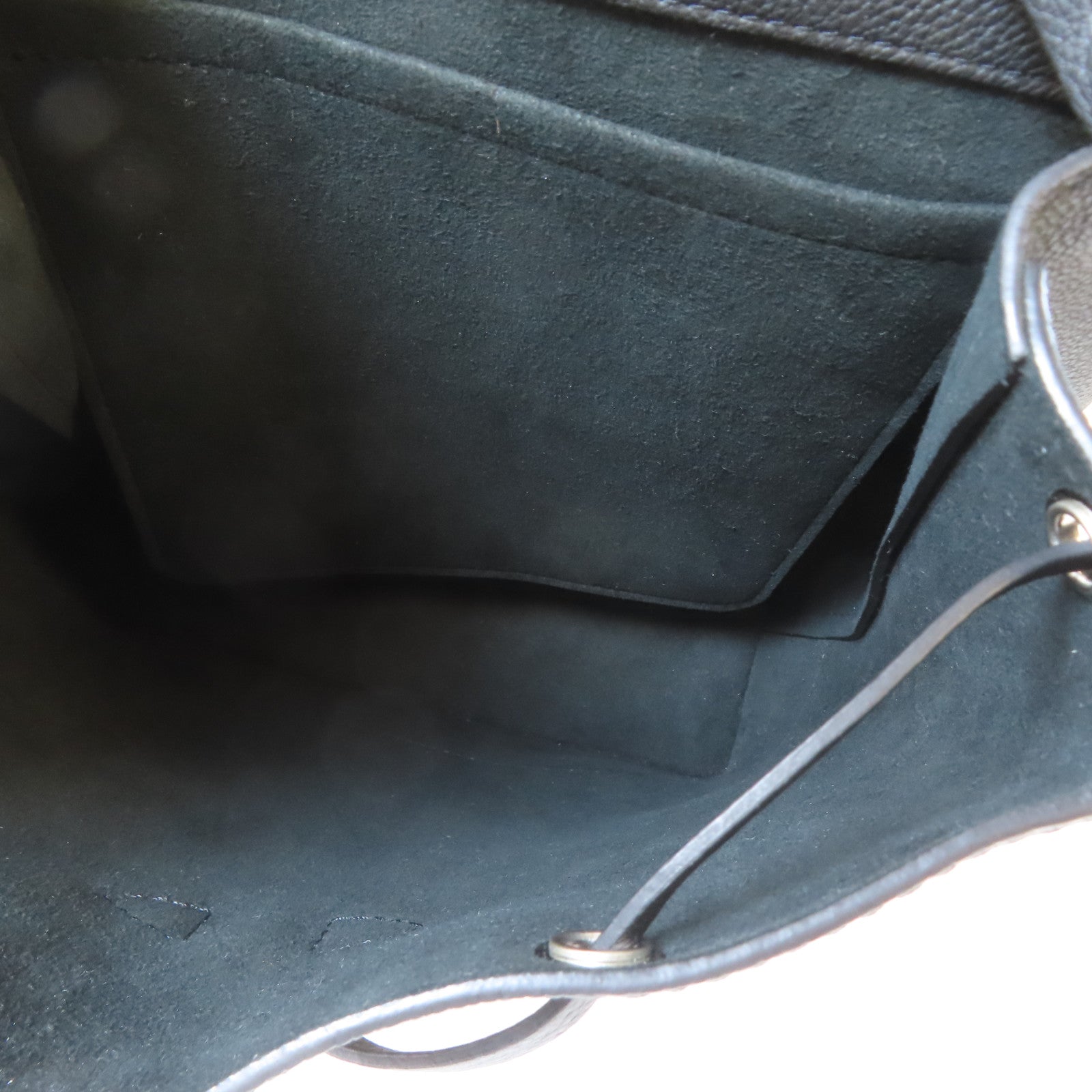 LOUIS VUITTON 牛皮皮革Lockme Backpack銀扣背包黑色