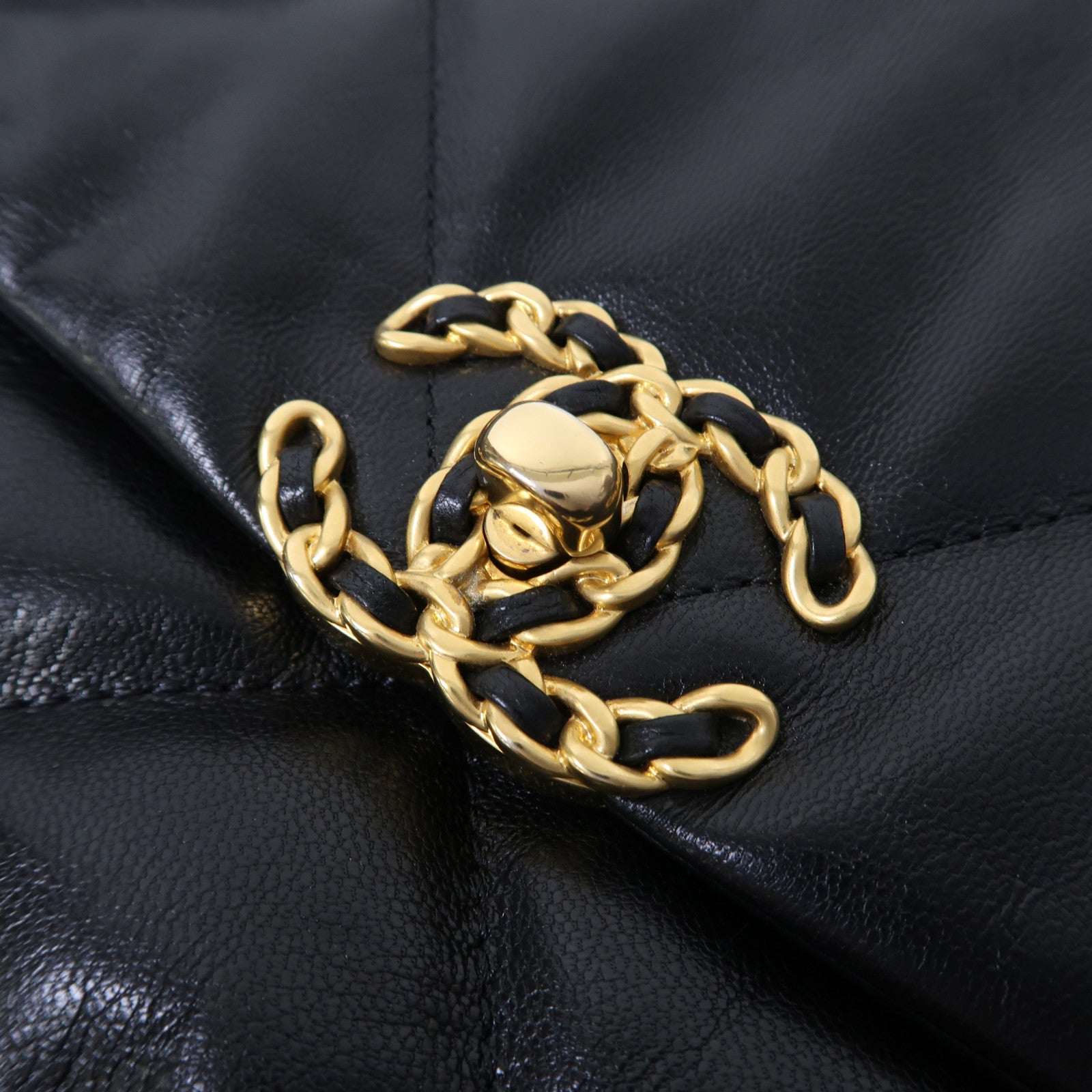 CHANEL 菱格羊皮皮革Chanel 19鏈帶肩背袋黑色