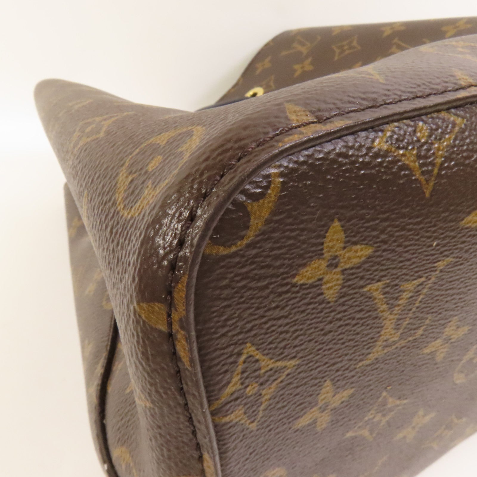 LOUIS VUITTON Monogram Neo Noe MM金扣肩背袋