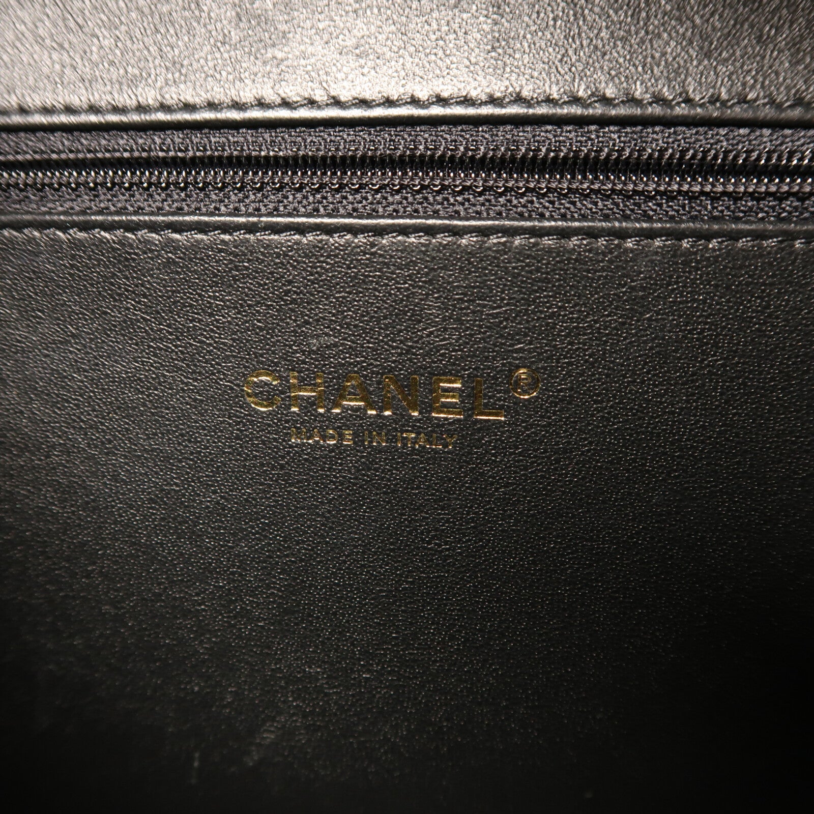 CHANEL 牛皮皮革Filigree Vanity Case金扣手挽肩背兩用袋