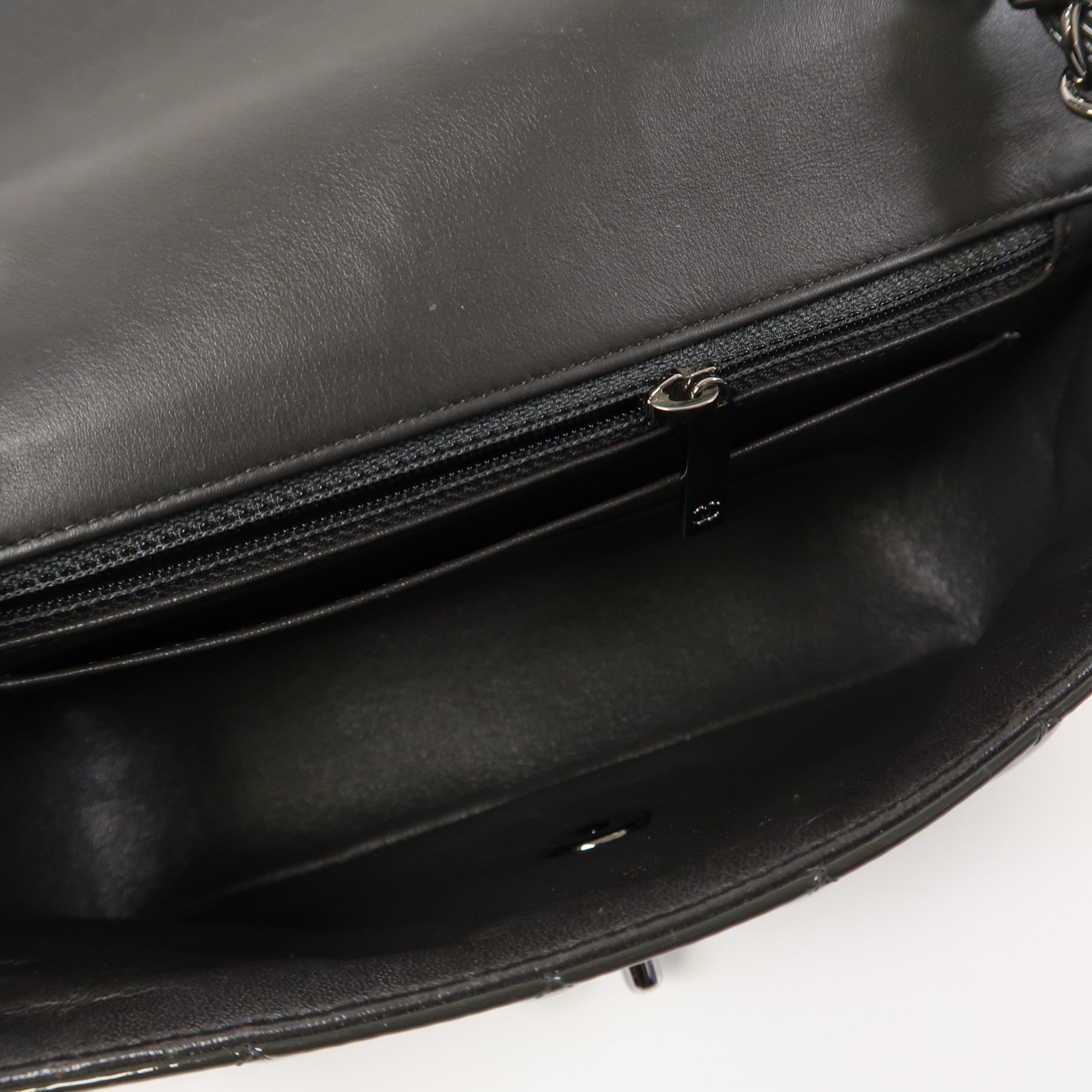 CHANEL 菱格漆皮皮革Classic Flap 20銀扣鏈帶肩背袋綠色