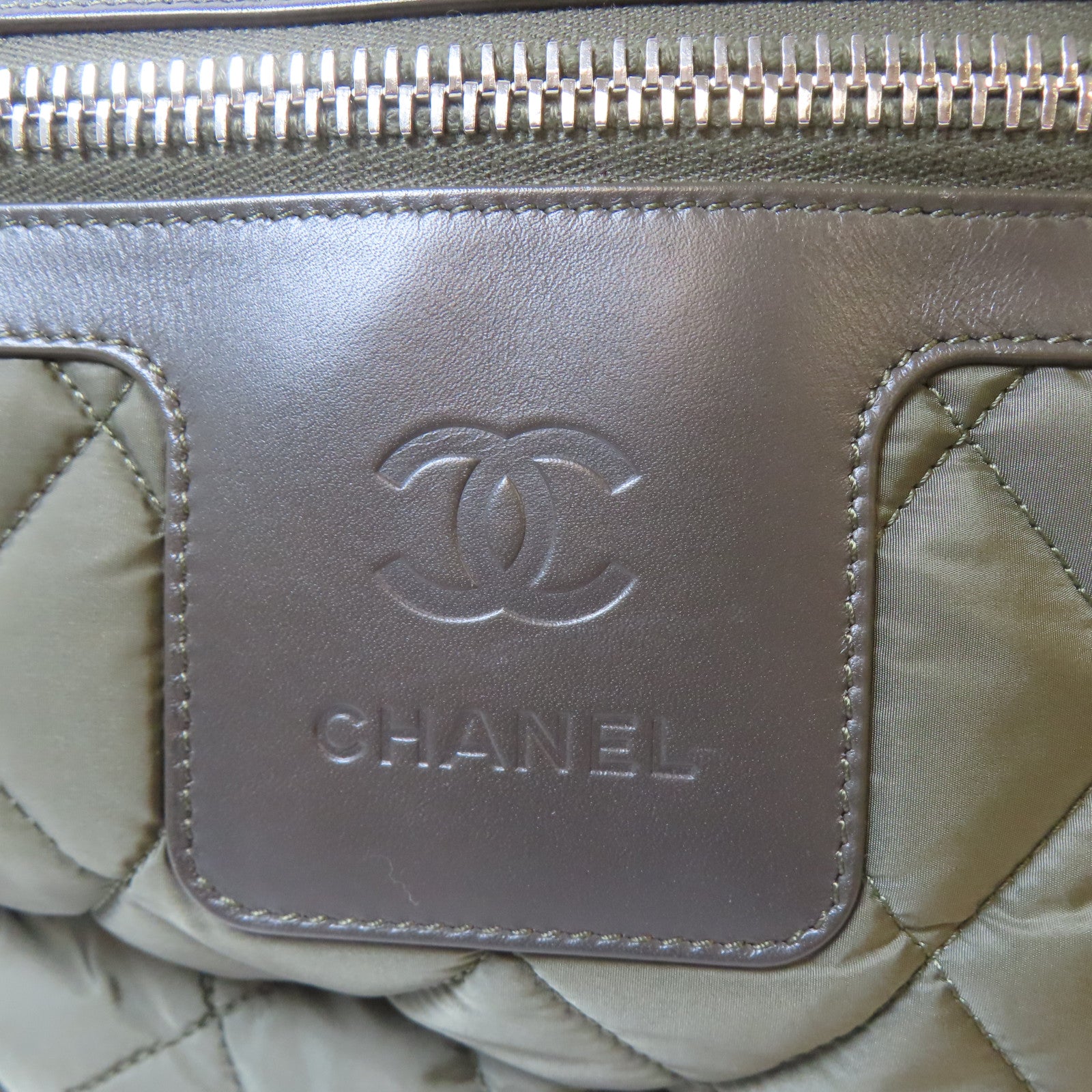 CHANEL 菱格尼龍Coco Cocoon銀扣手挽袋綠色