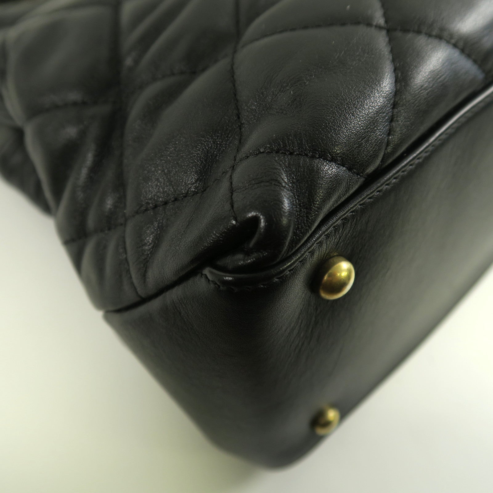 CHANEL 【激減優惠】菱格牛皮皮革Chain Shoulder金扣肩背袋黑色