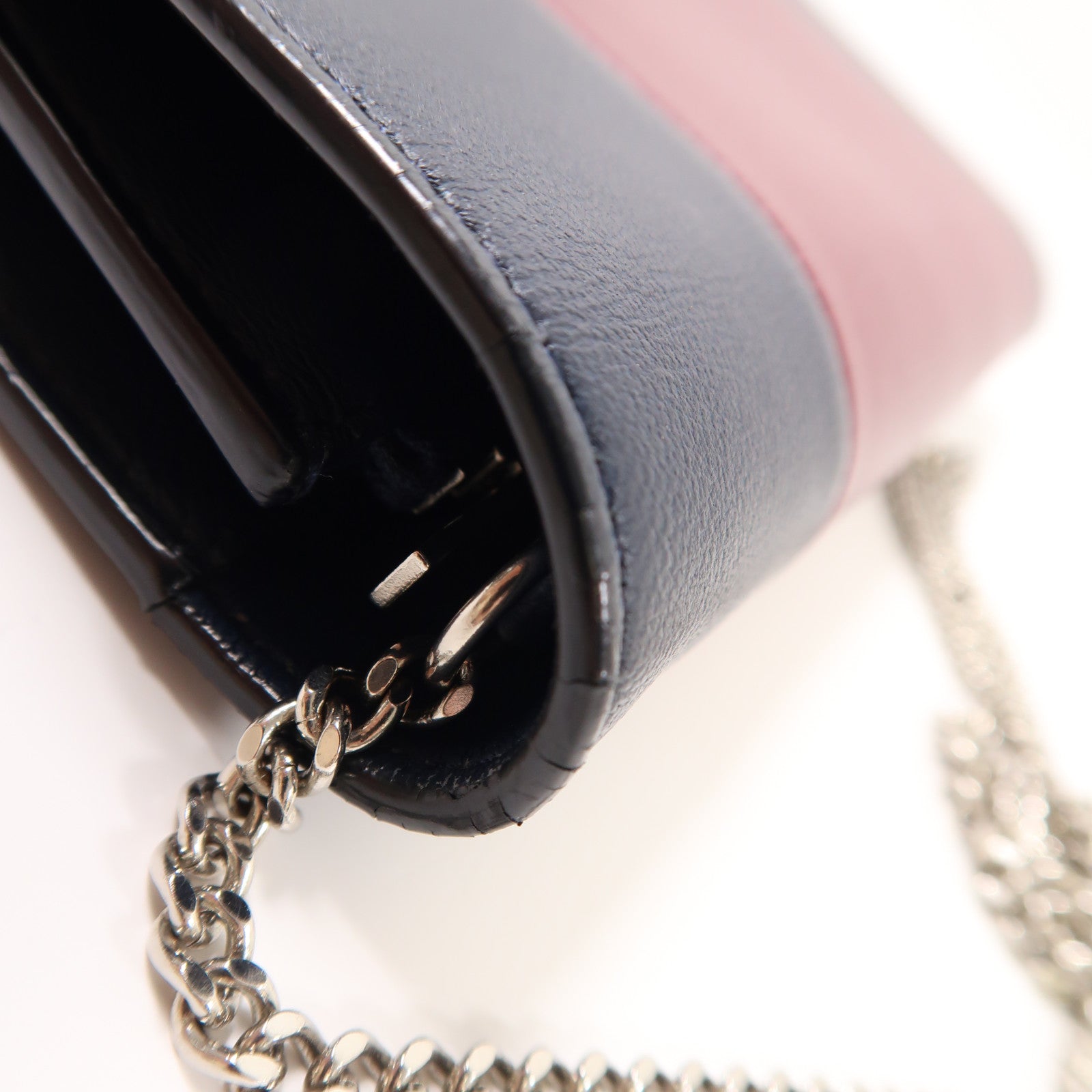 CELINE 羊皮皮革Frame Wallet On Strap銀扣鏈帶肩背袋