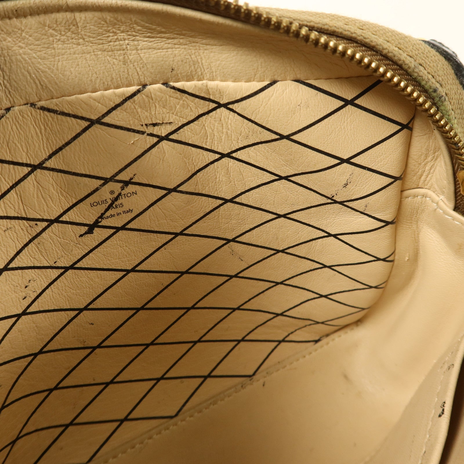 LOUIS VUITTON 帆布Petite Malle Soft MM金扣肩背袋