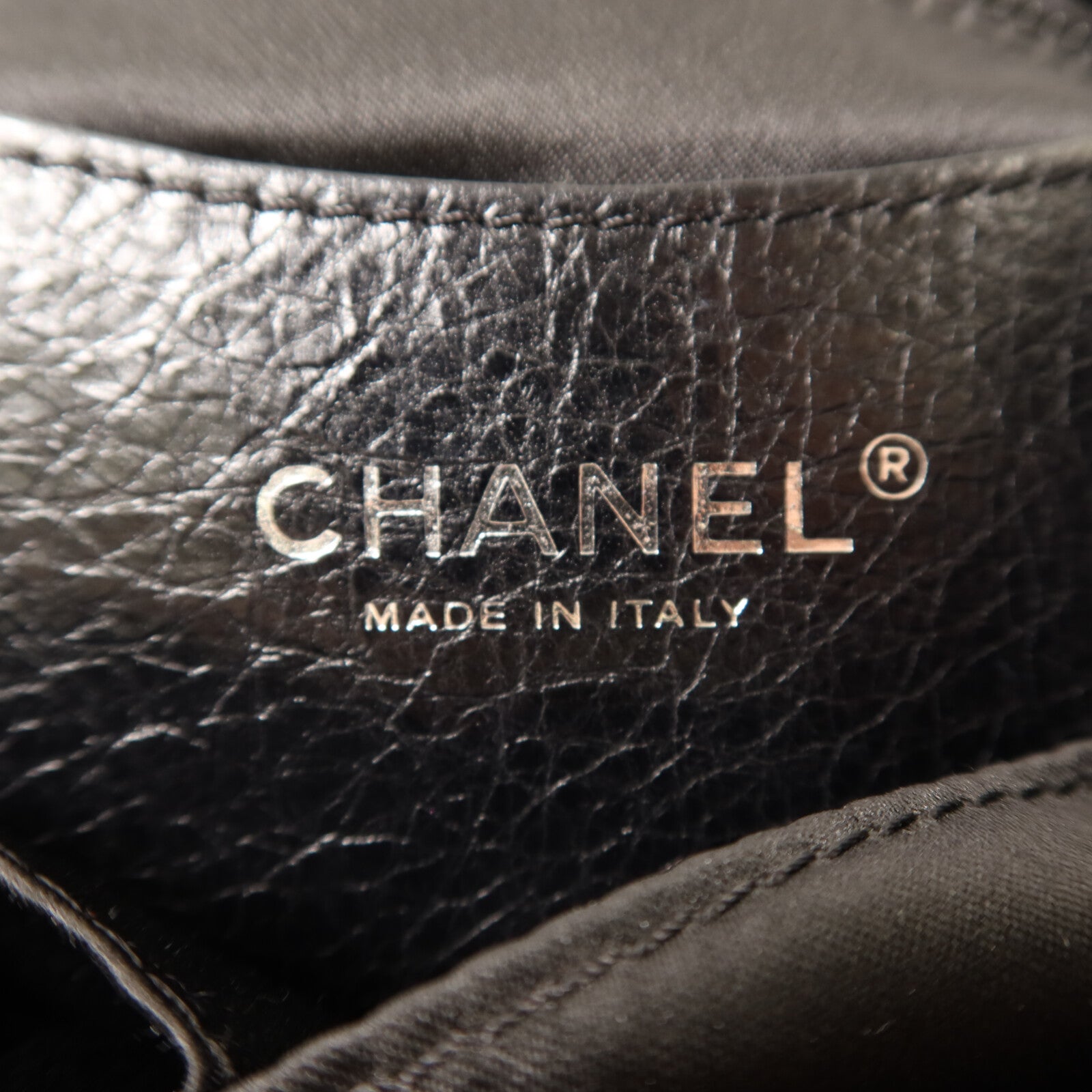 CHANEL 牛皮皮革Shoulder Bag銀扣肩背袋