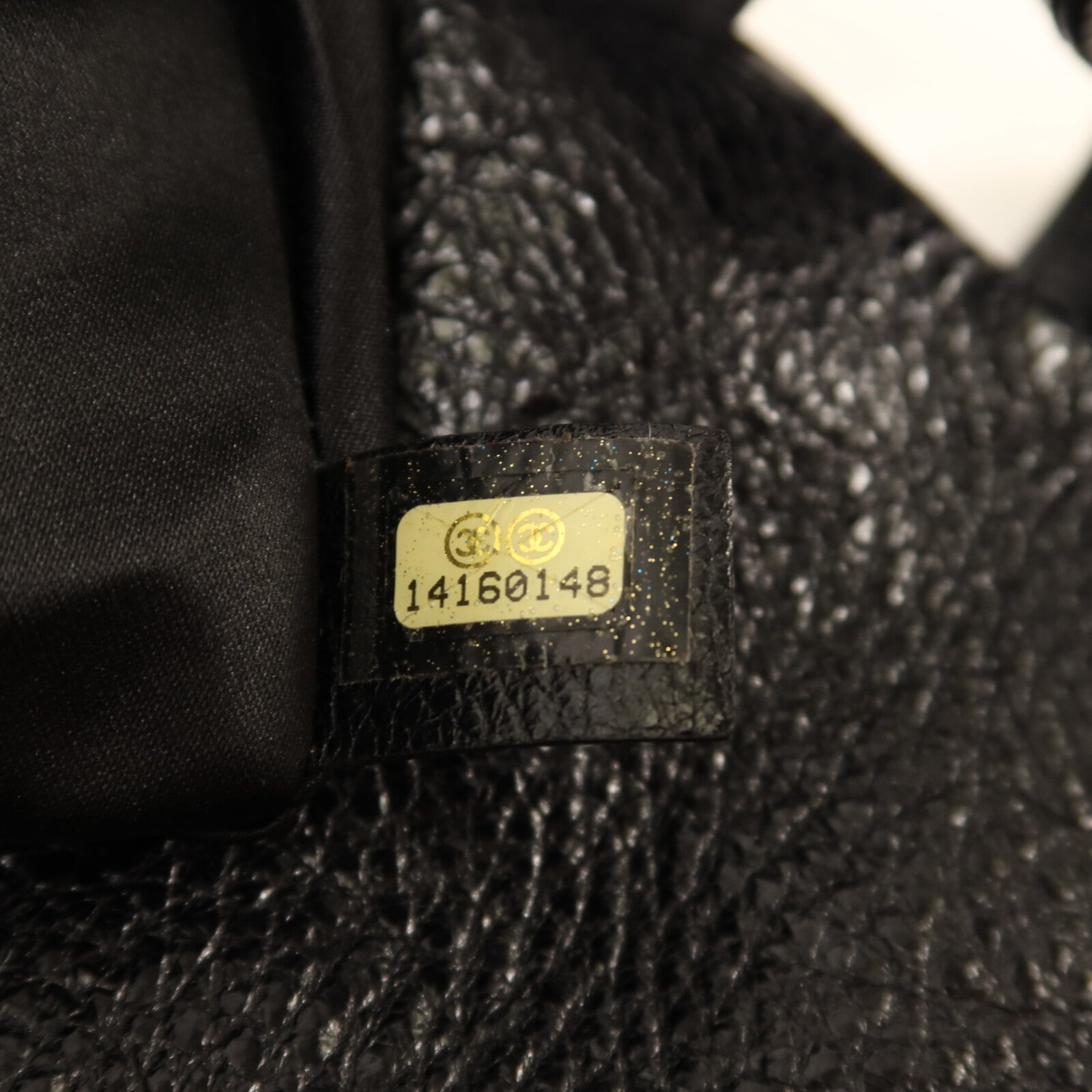 CHANEL 牛皮皮革Shoulder Bag銀扣肩背袋