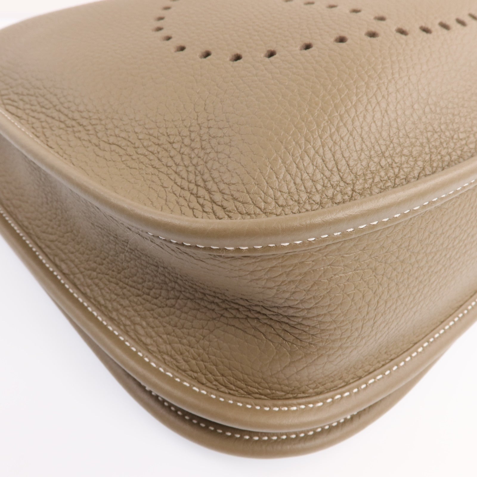 HERMES Clemence皮革Evelyne PM銀扣肩背袋Etoupe