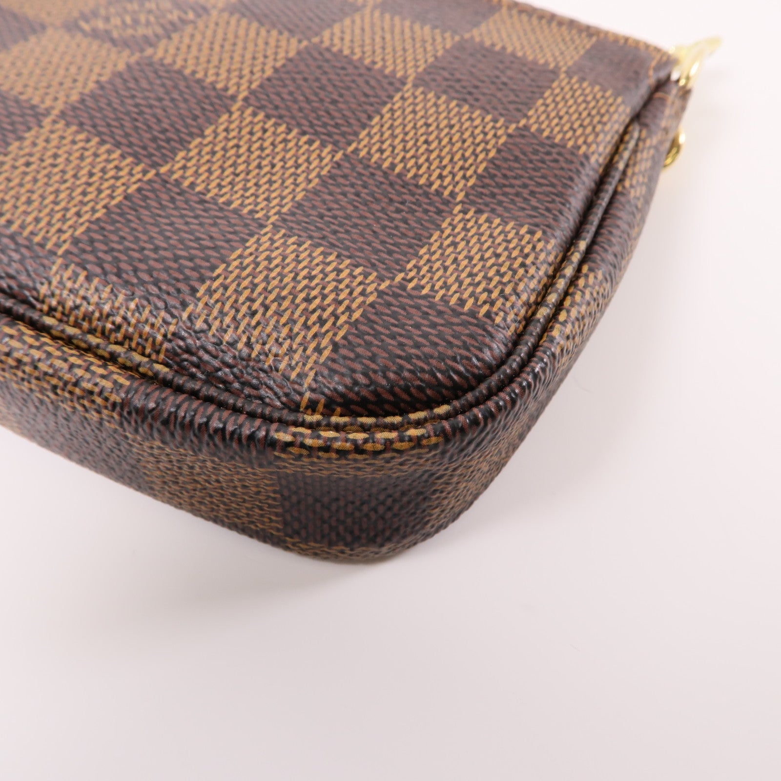 LOUIS VUITTON Damier Mini Pochette Accessoires金扣手挽袋棕色