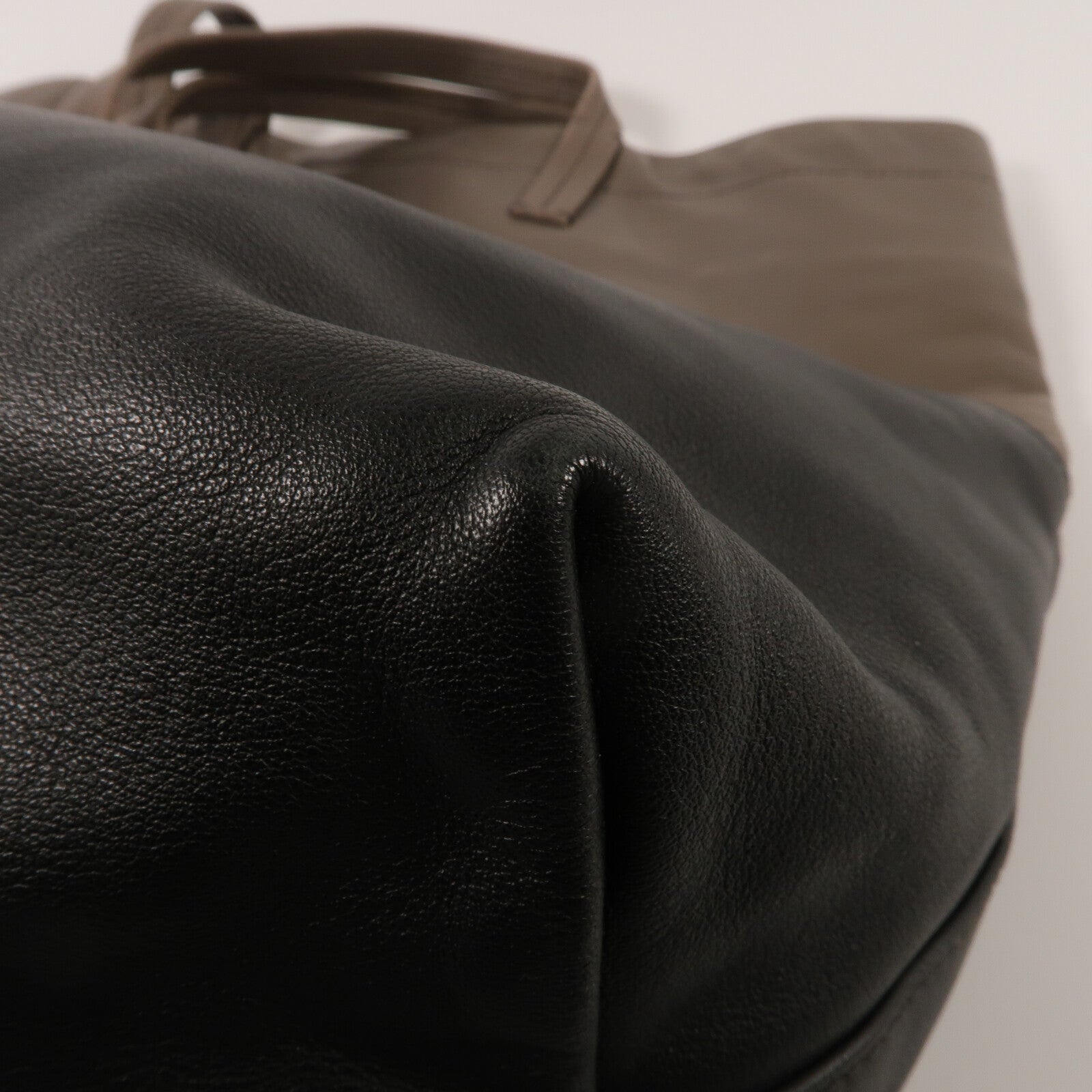 Miu Miu 牛皮皮革Tote Bag手挽袋