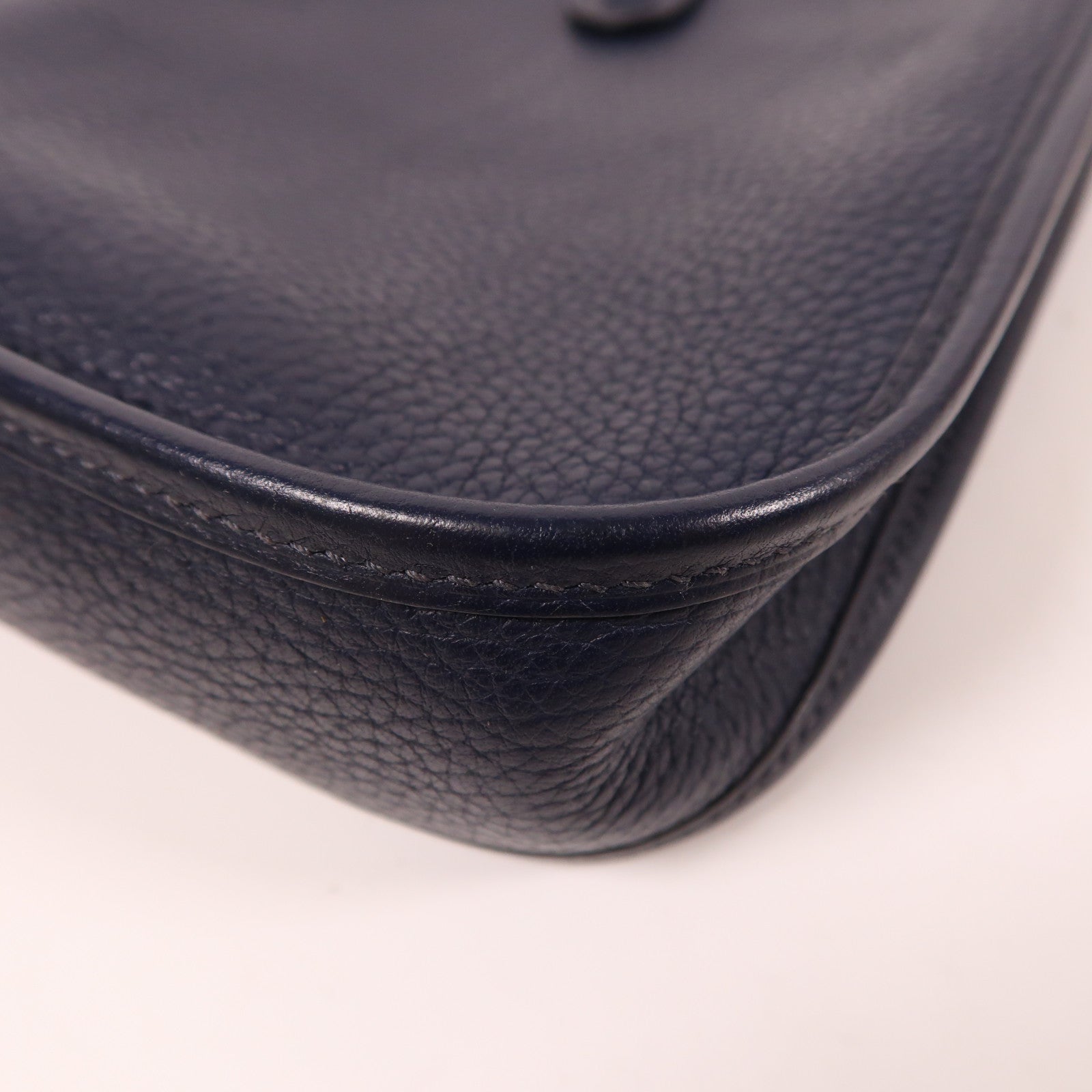 HERMES Clemence皮革Evelyne TPM銀扣肩背袋夜空深藍色