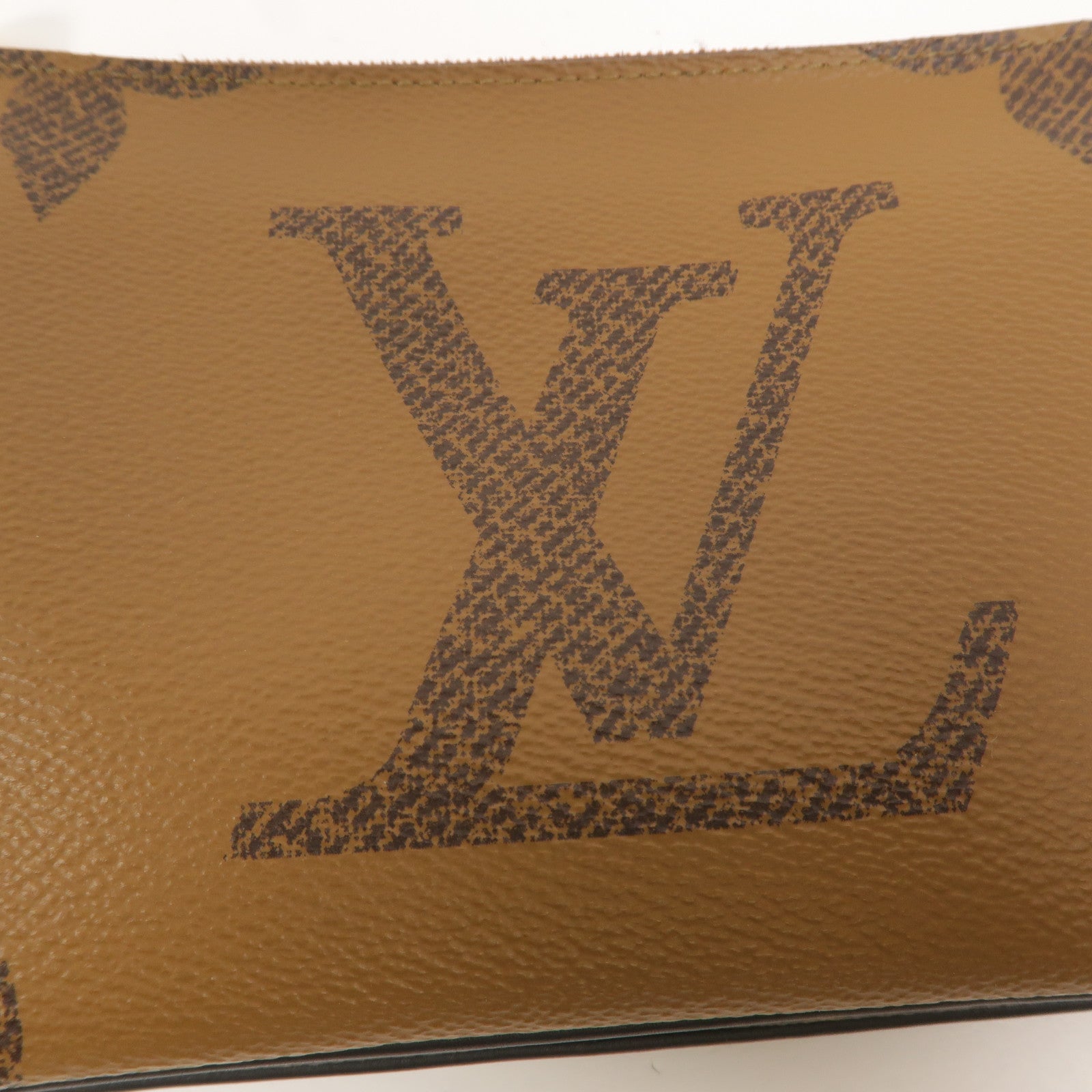 LOUIS VUITTON Monogram Giant Reverse Double Zip Pochette金扣肩背袋