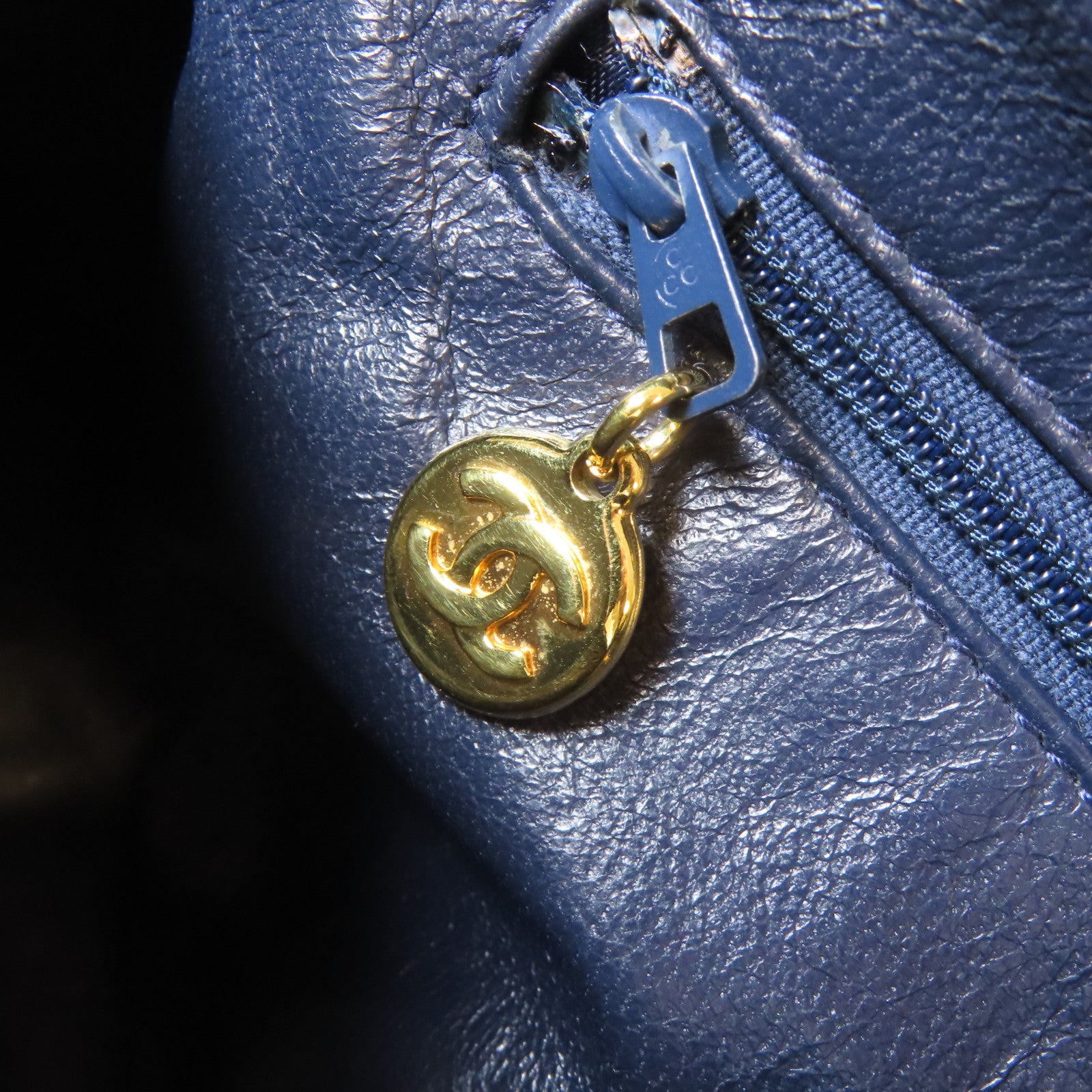 CHANEL 【激減優惠】菱格羊皮皮革Vintage Shoulder Bag金扣肩背袋黑色
