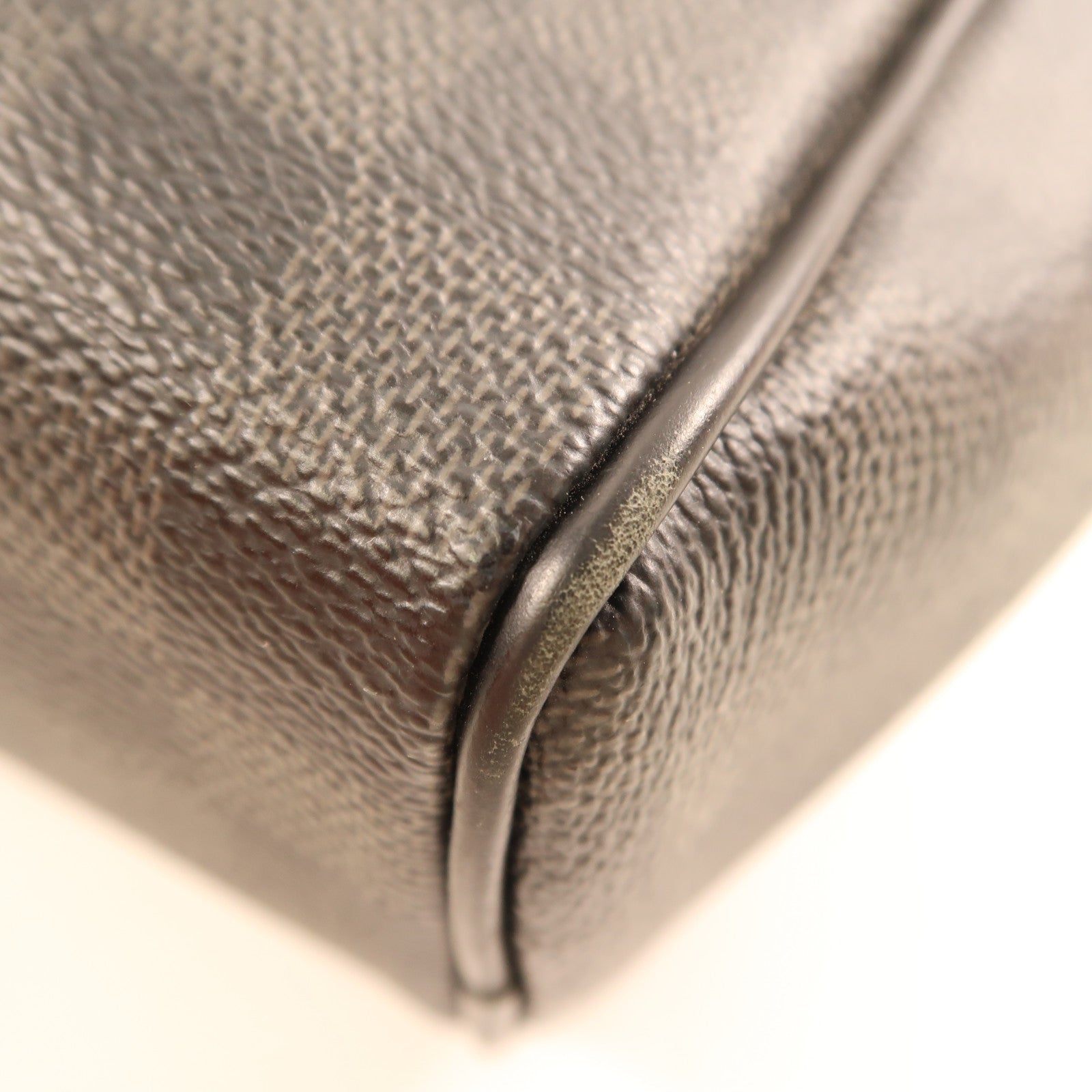 LOUIS VUITTON Damier Graphite Dayton MM銀扣肩背袋