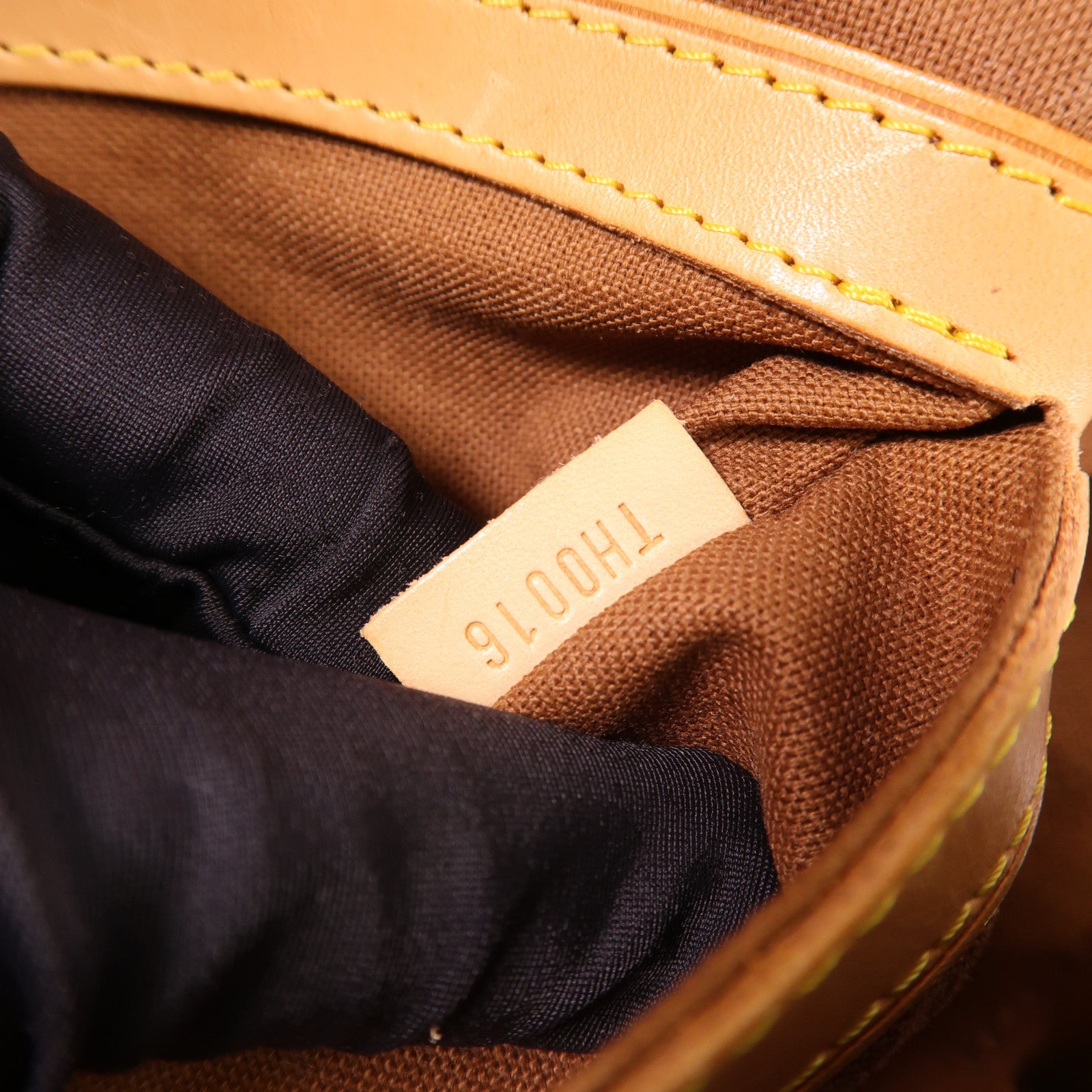 LOUIS VUITTON Monogram Carryall金扣手挽袋
