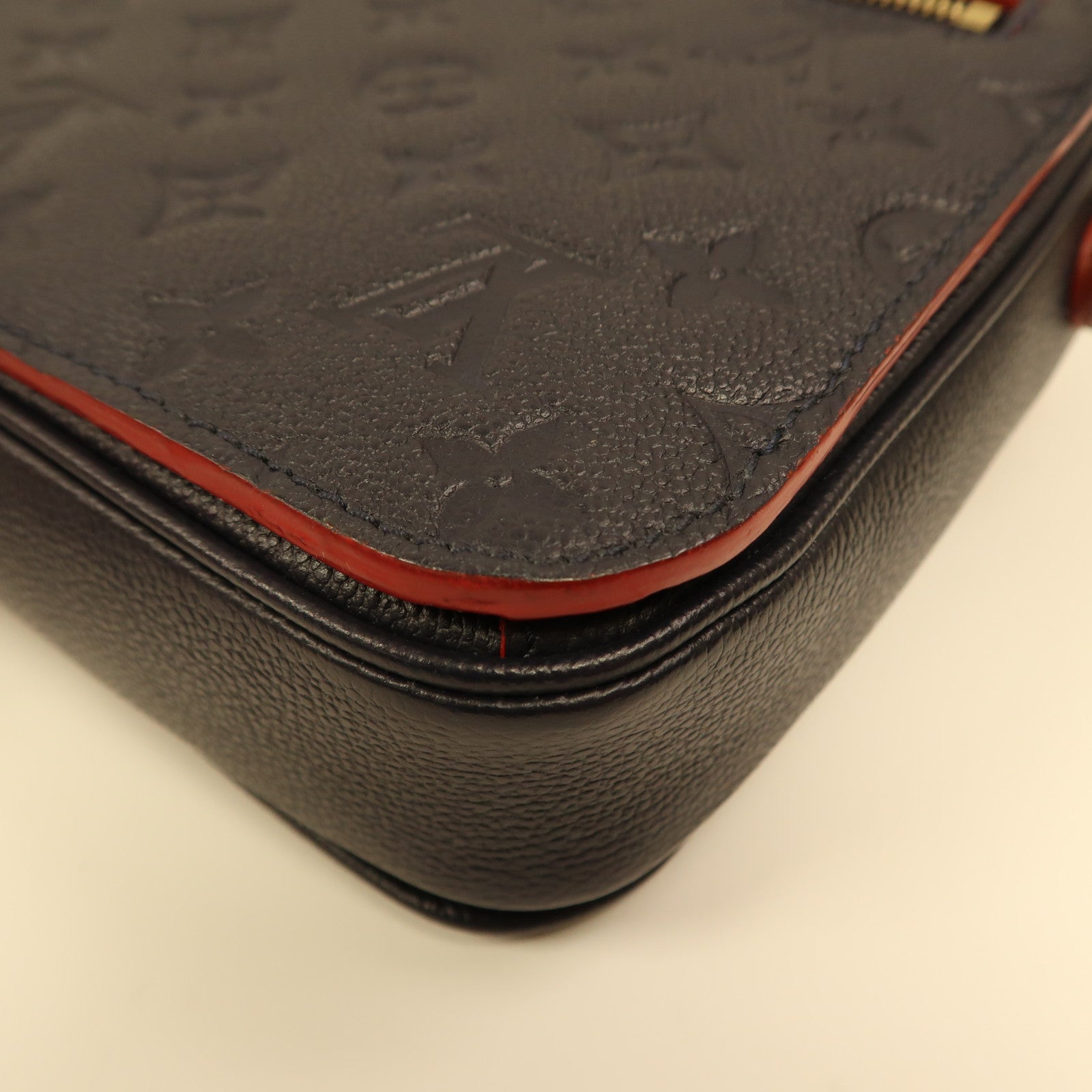 LOUIS VUITTON Monogram Empreinte Pochette Metis金扣手挽肩背兩用袋深藍色