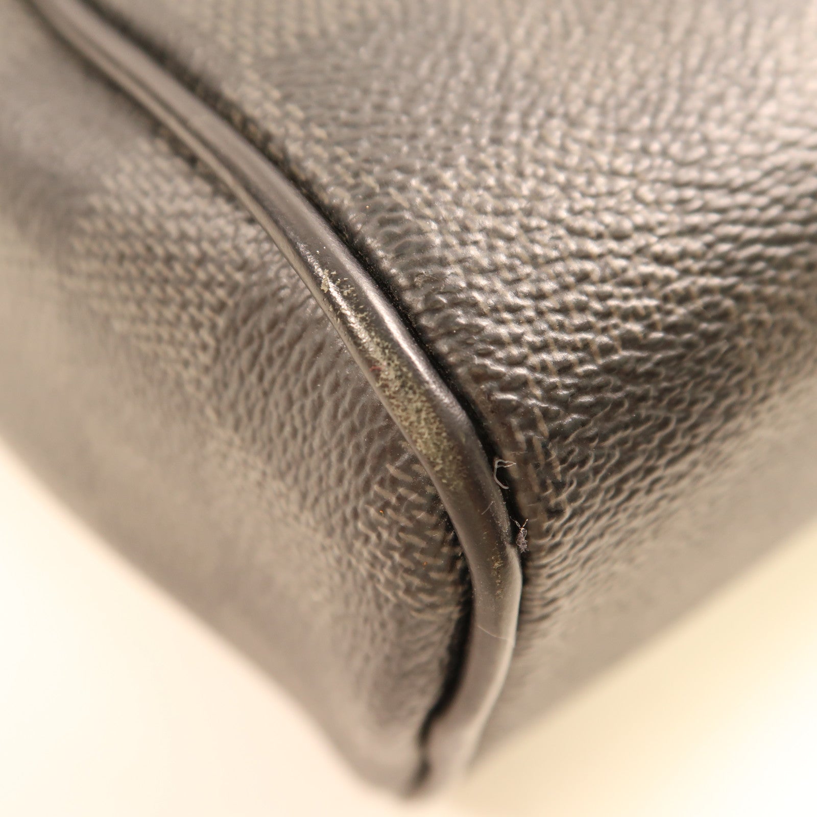 LOUIS VUITTON Damier Graphite Dayton MM銀扣肩背袋