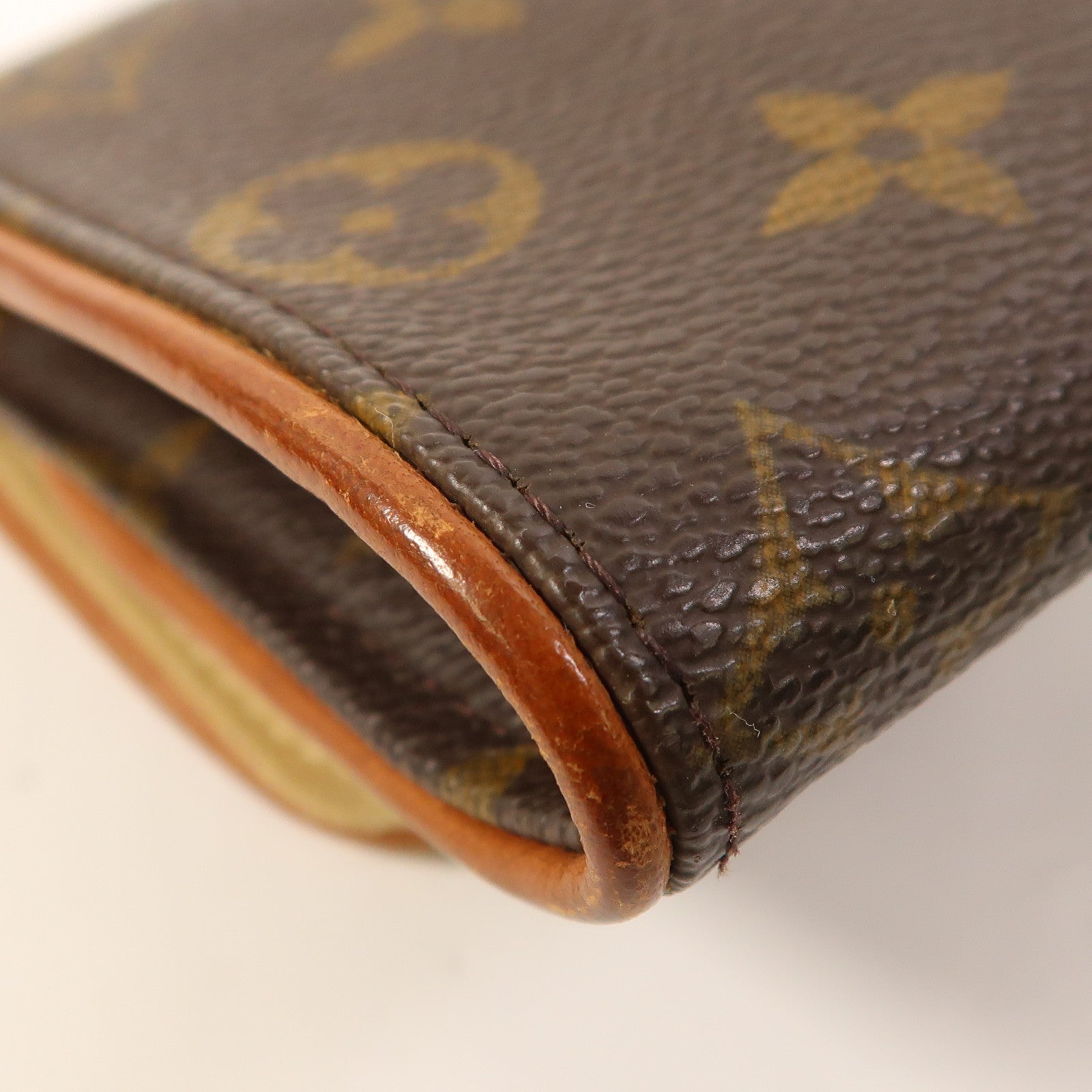 LOUIS VUITTON Monogram Pochette Florentine金扣肩背袋