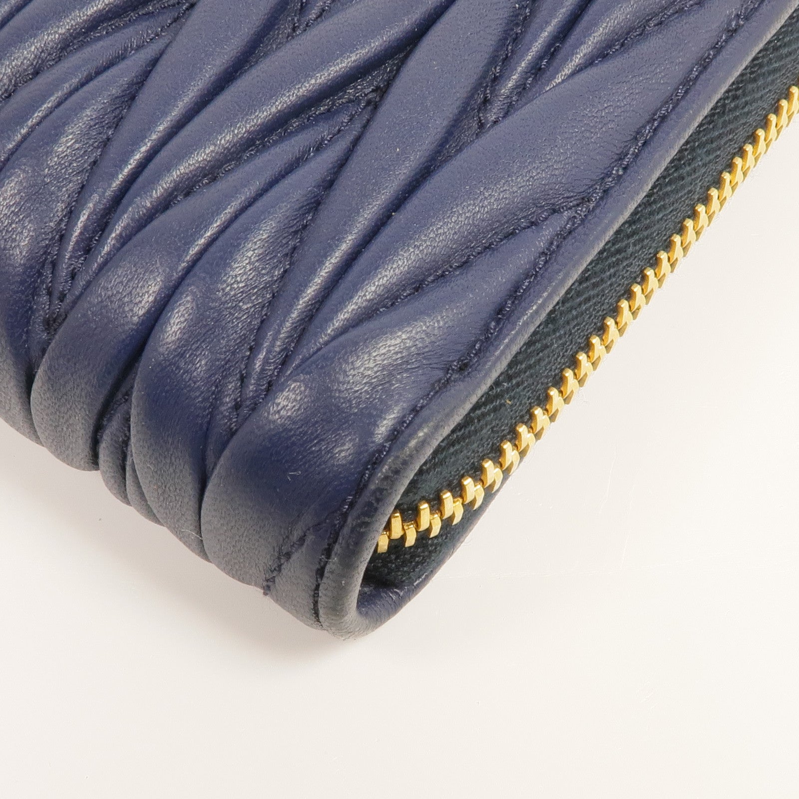 Miu Miu 羊皮皮革Long Wallet金扣長錢包