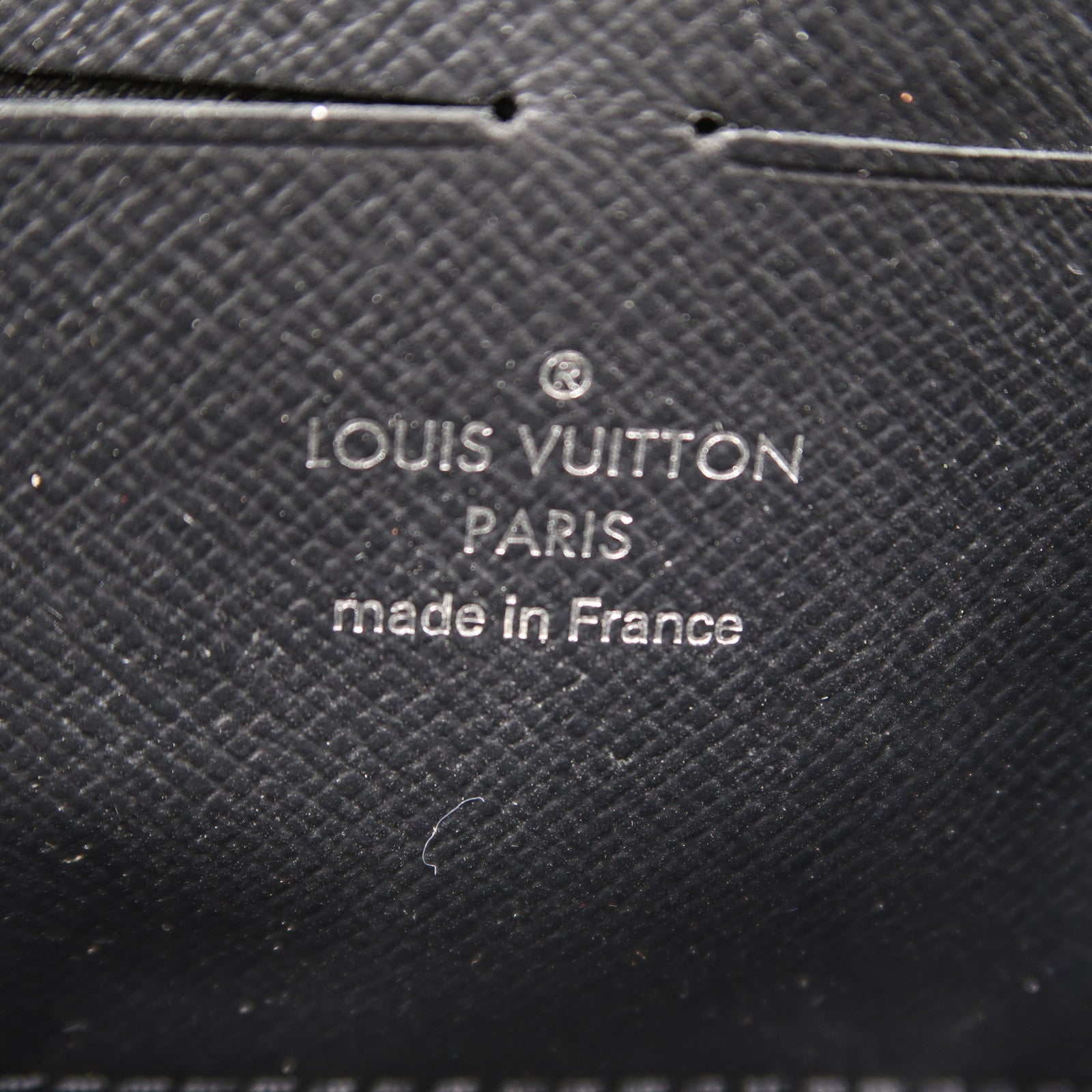 LOUIS VUITTON Monogram Eclipse Soft Trunk Wallet肩背袋黑色
