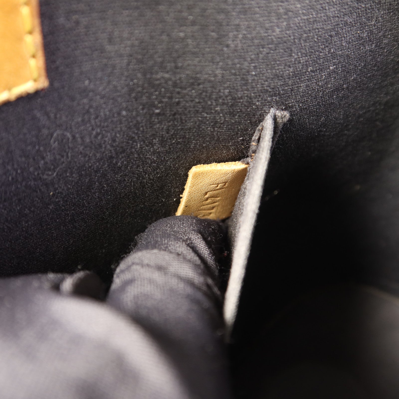 LOUIS VUITTON Vernis Alma BB銀扣手挽肩背兩用袋