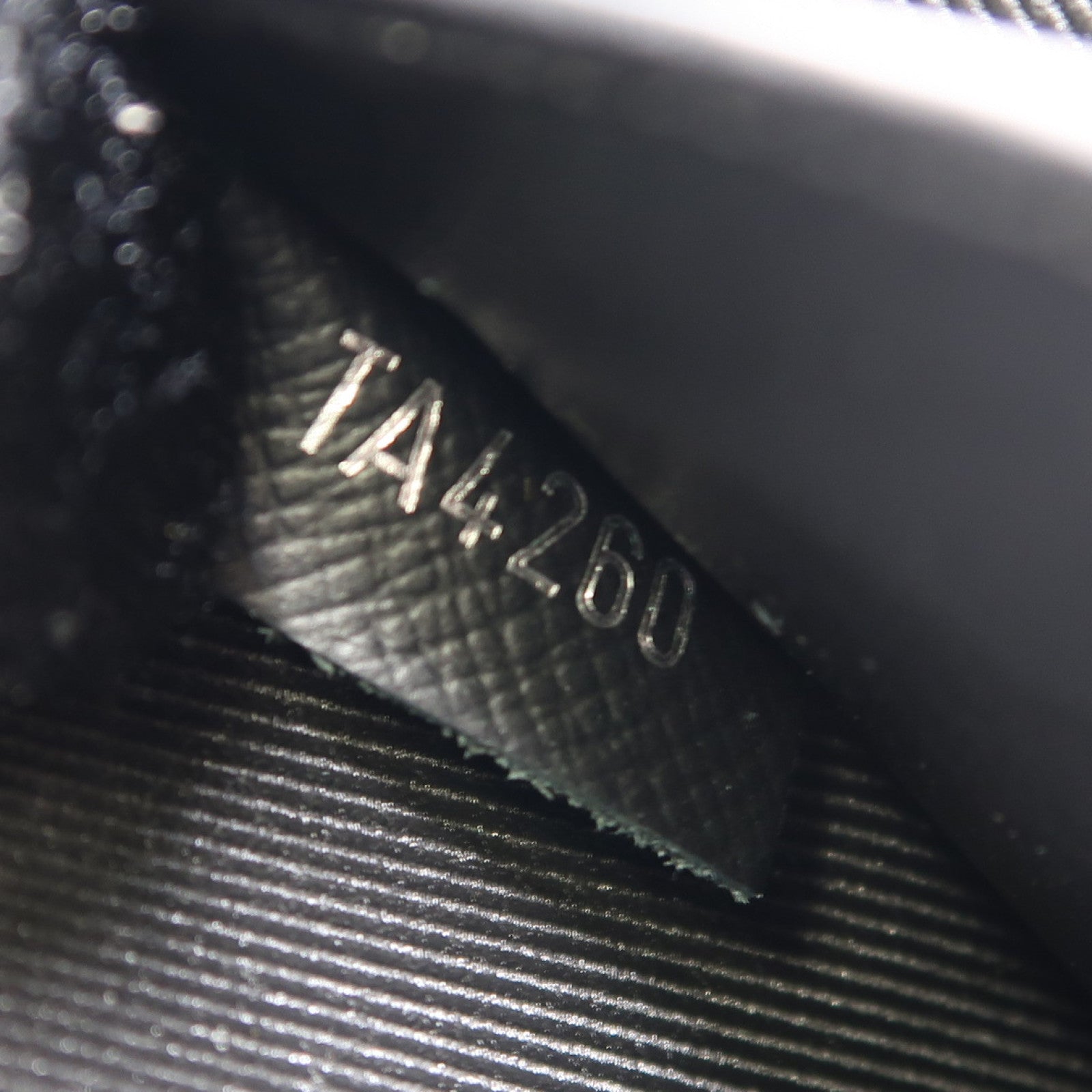 LOUIS VUITTON Monogram Eclipse Soft Trunk Wallet肩背袋黑色
